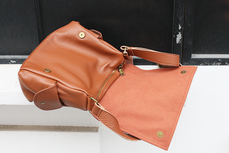 Stylish Genuine Leather Messenger Bag for Men & Women - Perfect for Work, Travel & Everyday Use