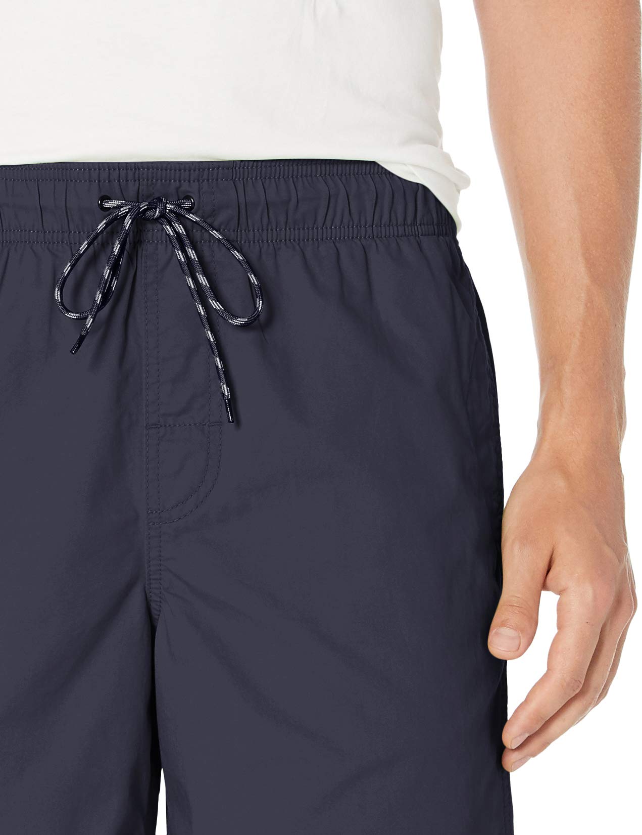 Amazon Essentials Men's 6