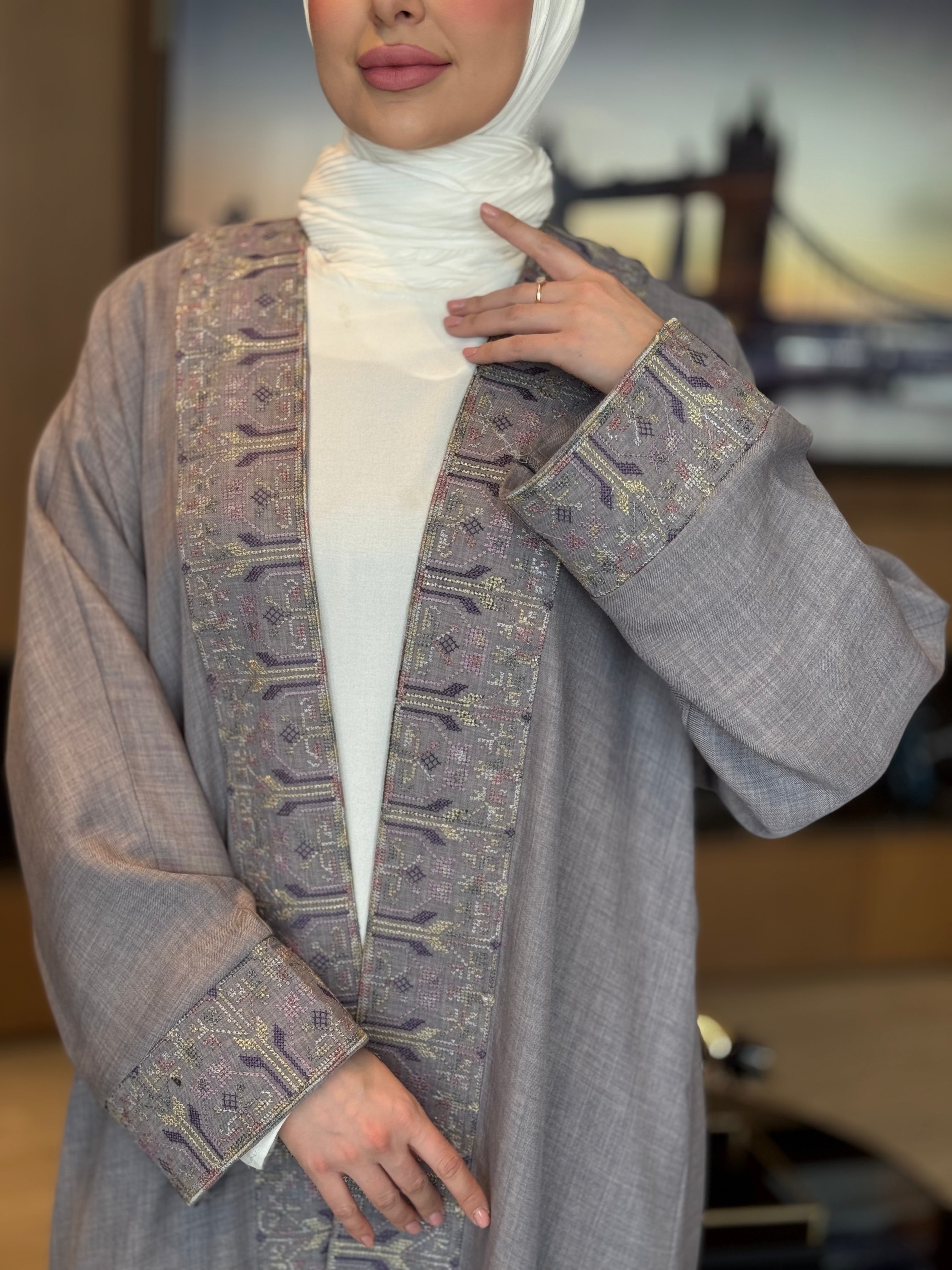 Elegant Classic Open Abaya for Women - Modest Muslim Prayer Dress - Perfect for Mosque, Prayer, and Special Occasions
