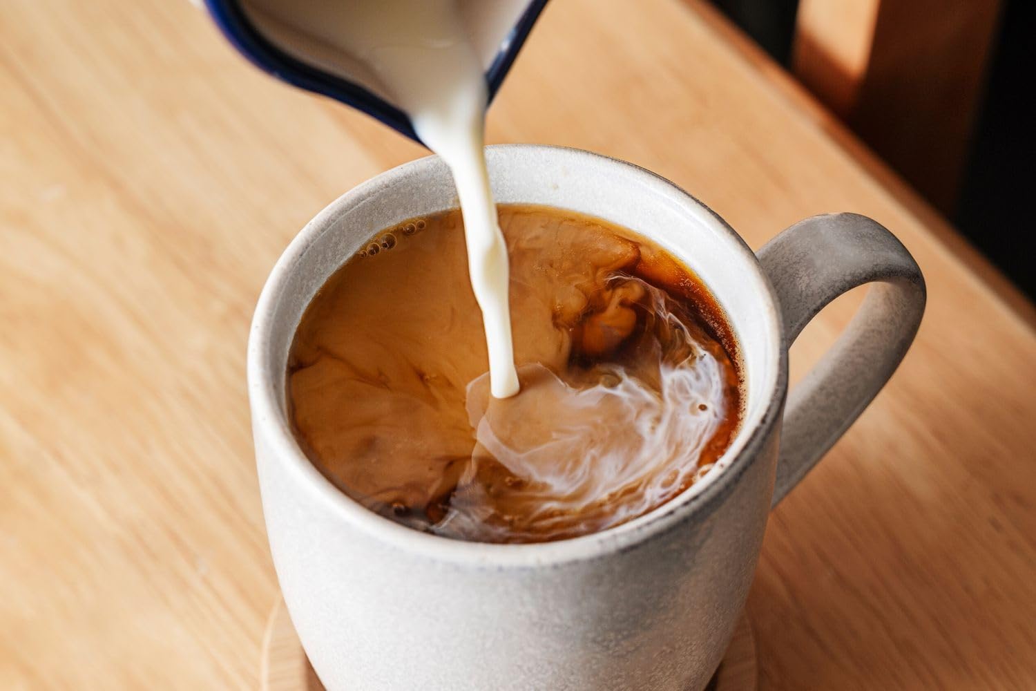 Mini Moo's Half & Half Coffee Creamer Singles - 192 Count (2 Pack) | Non-Dairy Creamer for Coffee, Tea & Hot Beverages | Perfect for Offices, Cafes & Home Use