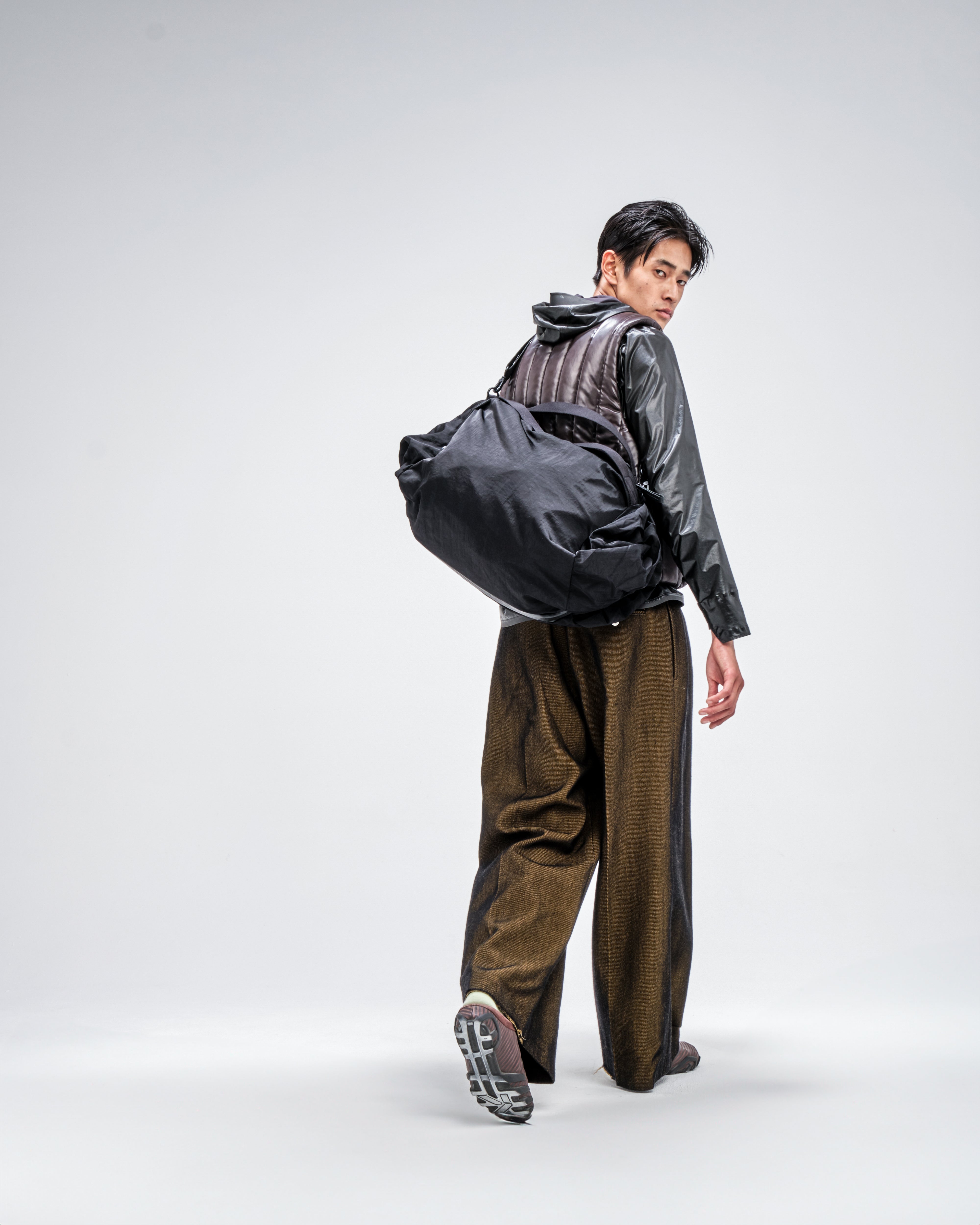 Cote & Ciel Obed Smooth Duffle Bag - Waterproof Travel Duffel with Laptop Compartment | Perfect for Business Trips, Gym & Weekend Getaways