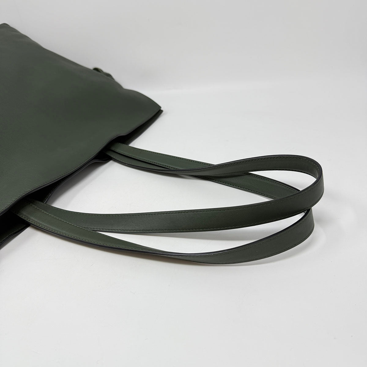 Loewe Flamenco Tote Bag - Premium Leather Handbag for Women, Stylish & Spacious Designer Purse - Perfect for Work, Travel & Everyday Use