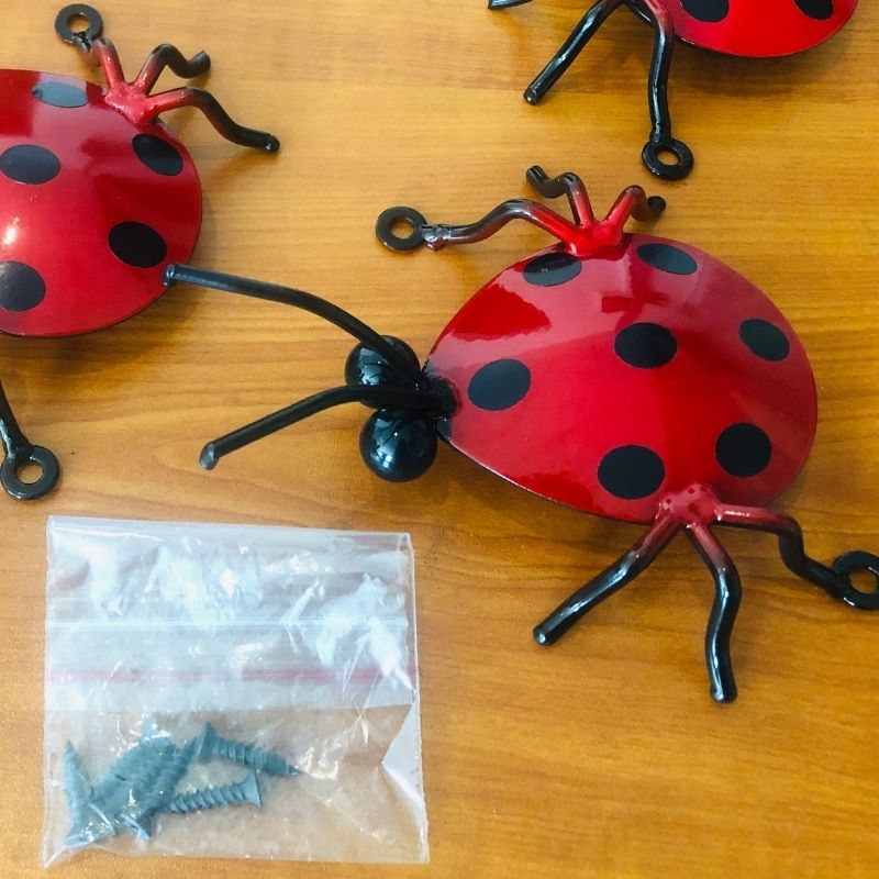 3-in-1 Metal Garden Art Ladybug Decor with Securing Screws - Outdoor Yard Decoration for Patio, Lawn & Flower Beds