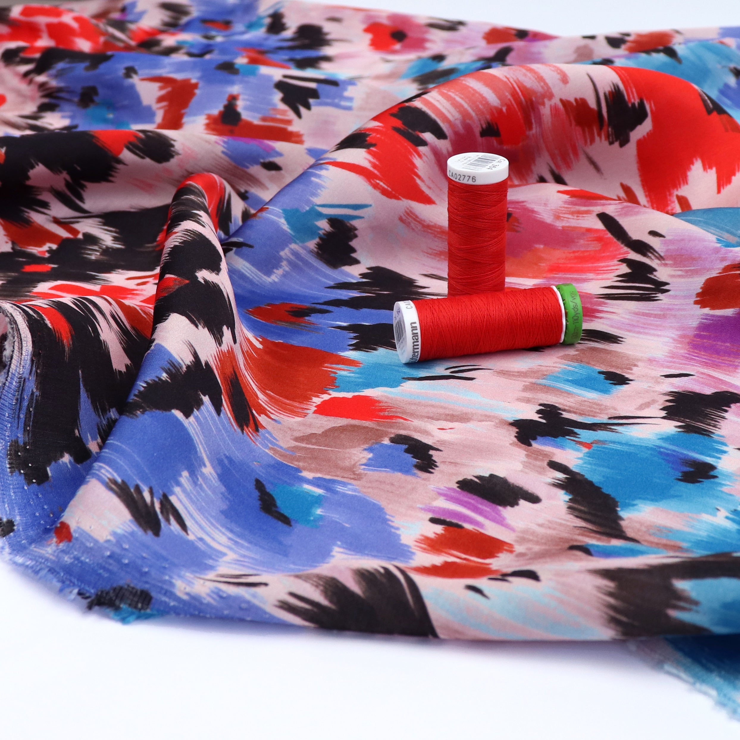 Viscose Satin Duvet Cover Set - Abstract Flower Meadow Pattern in Blue & Red - Soft Bedding for Master Bedroom & Guest Room Decor
