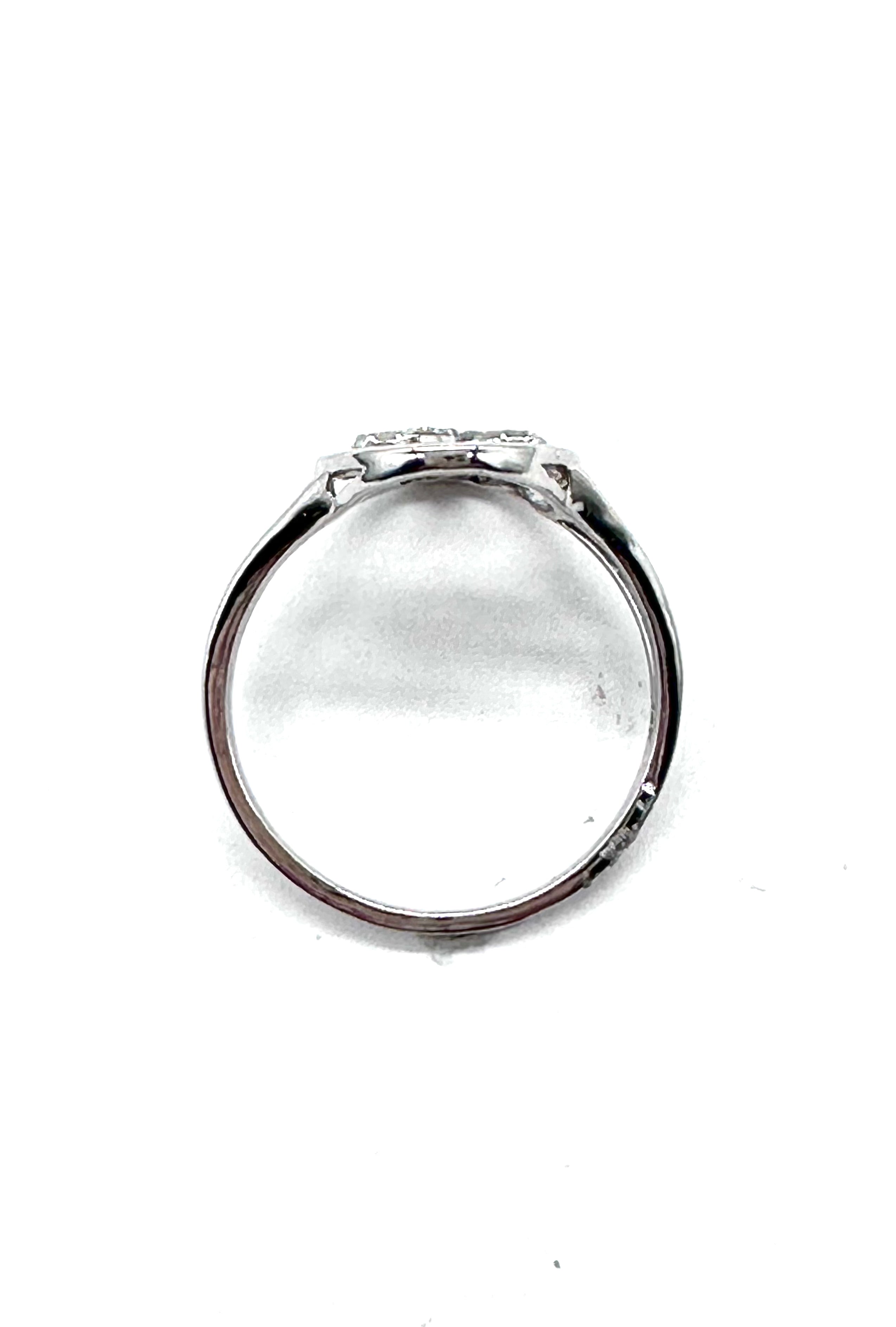 Exquisite Diamond Palm Tree Ring for Women - Elegant Tropical Jewelry for Beach Vacations & Summer Parties