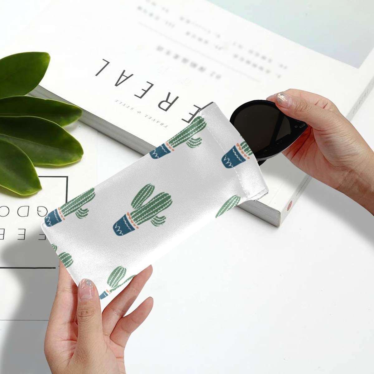 Cute Cactus Pattern PU Leather Sunglasses Pouch with Squeeze Top - Portable Eyeglasses Case for Women & Men - Perfect for Travel, Beach, and Outdoor Activities