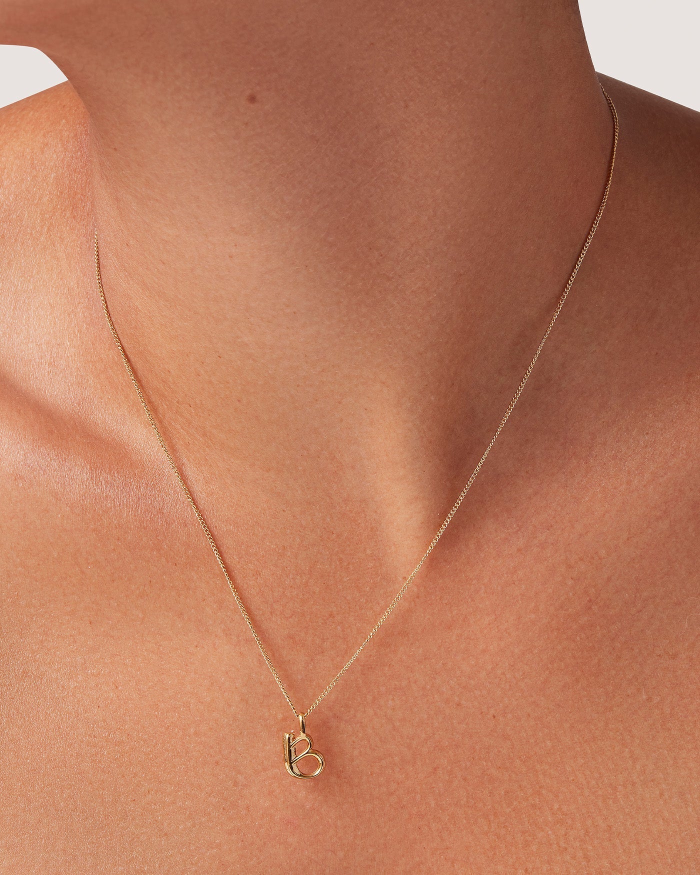 Personalized Monogram Necklace for Women - Custom Initial Pendant Jewelry Gift for Her - Perfect for Birthdays, Anniversaries & Special Occasions