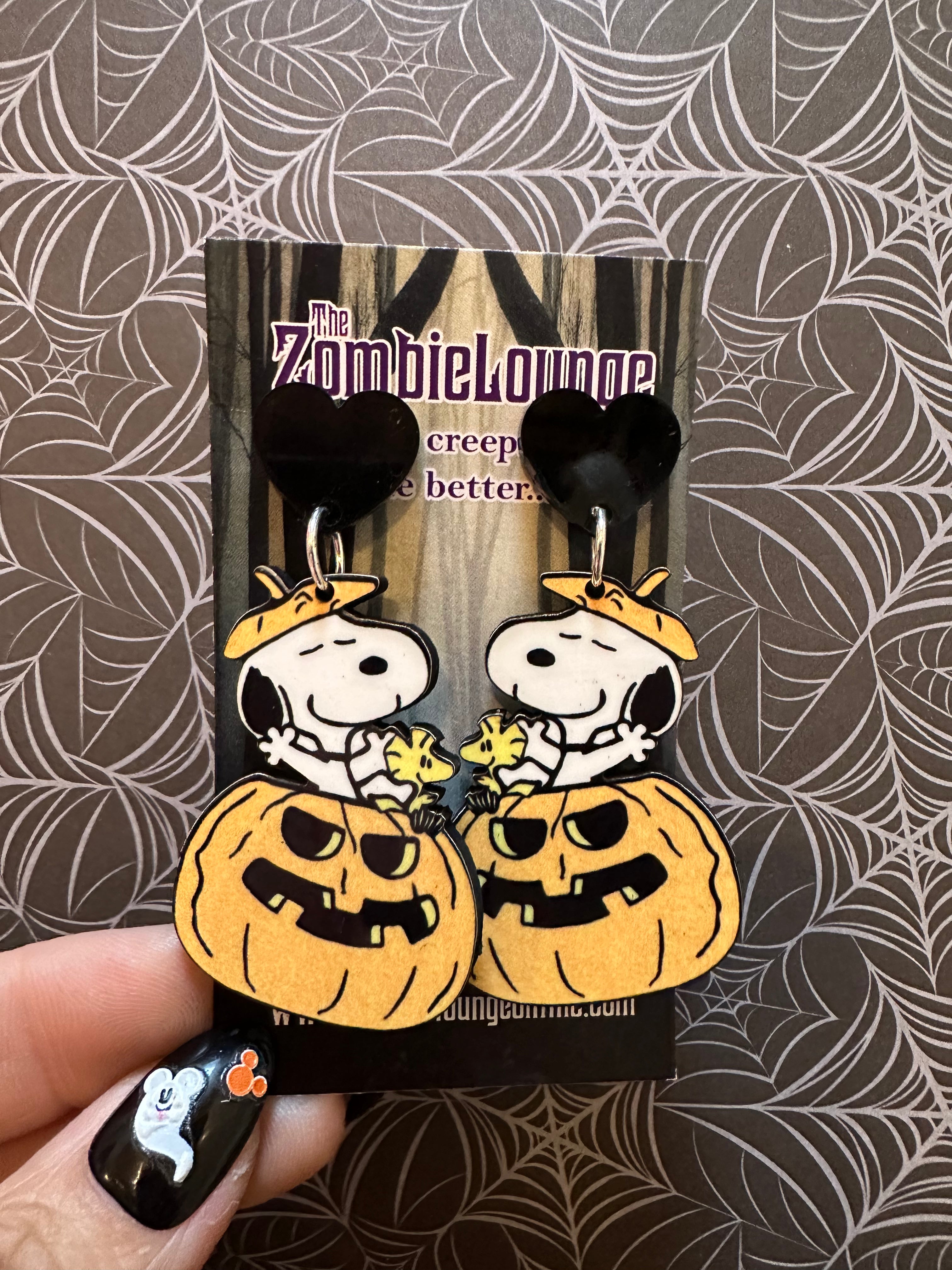 Spooky Snoopy Halloween Earrings - Cute Cartoon Dog Jewelry for Women & Girls - Perfect for Halloween Costumes, Parties & Gifts