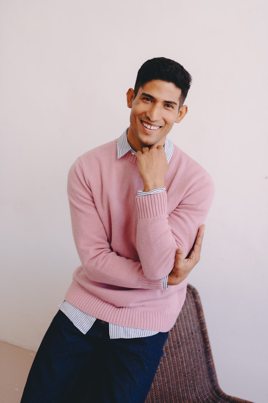 Soft Dusty Pink Lambswool Sweater for Women - Cozy Crewneck Pullover for Fall & Winter - Perfect for Casual Outfits, Office Wear & Holiday Gatherings