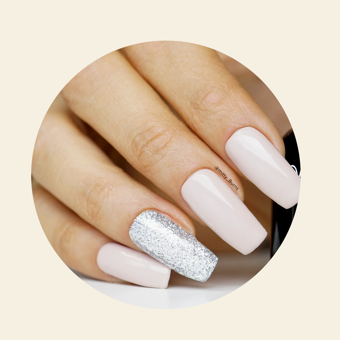 Mitty Platinum Glitter Silver Dreams Nail Polish - 15ml Long Lasting Metallic Shine for Parties, Weddings & Special Occasions