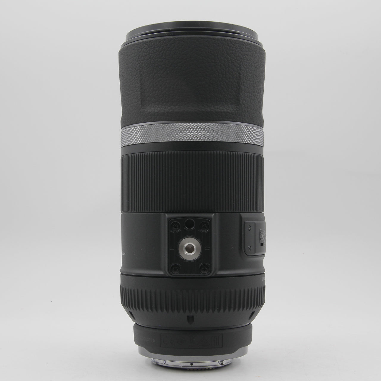 Open Box Excellent Condition Canon RF 600mm f/11 IS STM Telephoto Lens for Wildlife Photography & Sports Events - Like New with Full Functionality