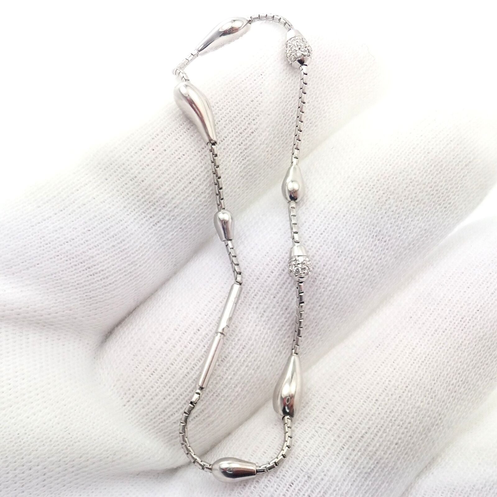 Authentic H. Stern 18k White Gold Diamond Teardrop Bracelet - Luxury Jewelry for Women, Elegant Gift for Anniversary & Special Occasions