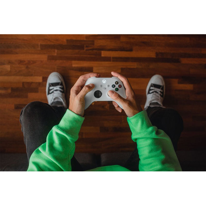 Microsoft Xbox Wireless Controller - Robot White | Compatible with Xbox Series X/S, Xbox One & PC | Perfect for Gaming, Streaming & Multiplayer Sessions