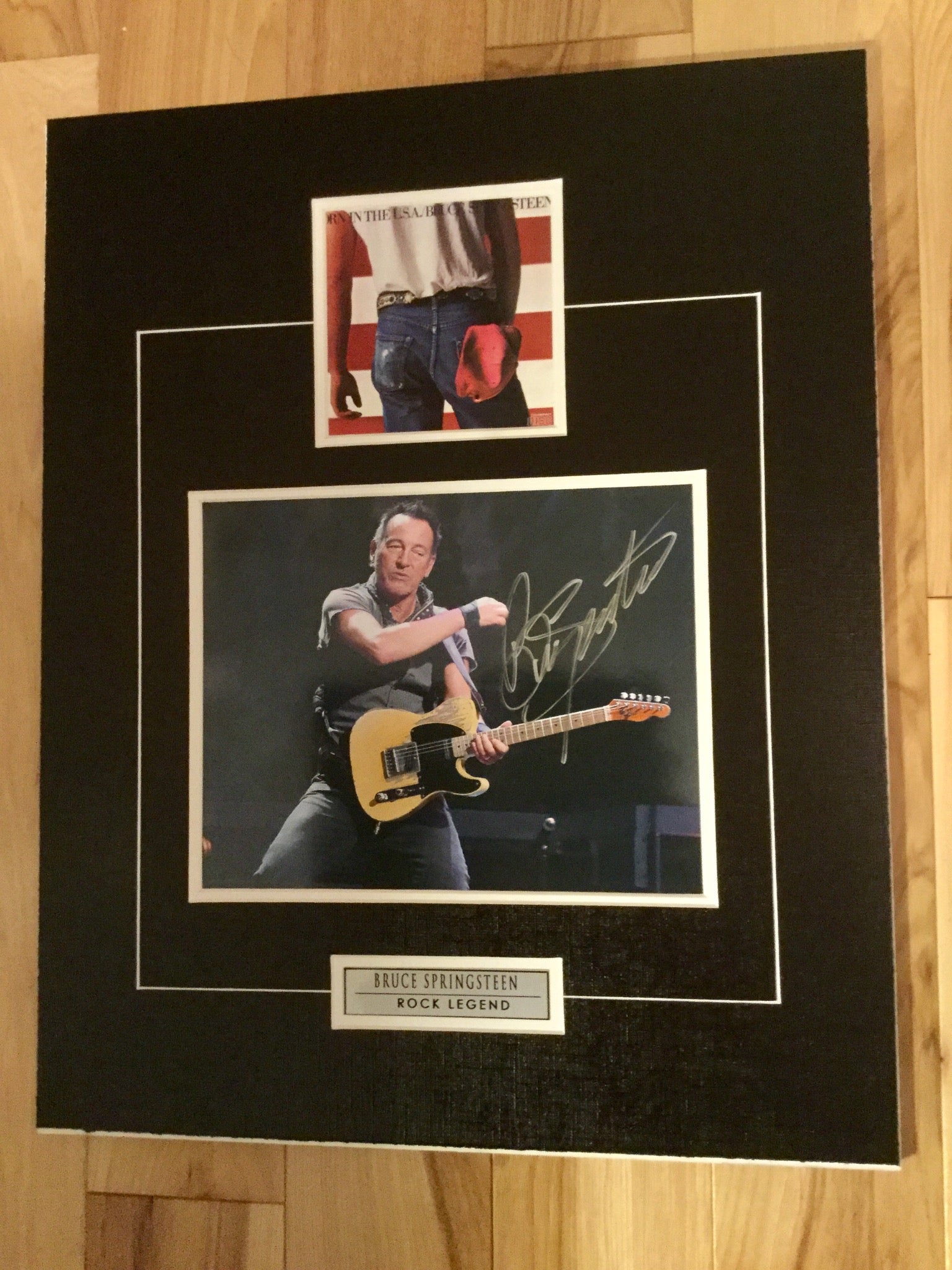 Bruce Springsteen Rare Signed Matted Autograph with COA - Perfect for Music Collectors & Memorabilia Fans
