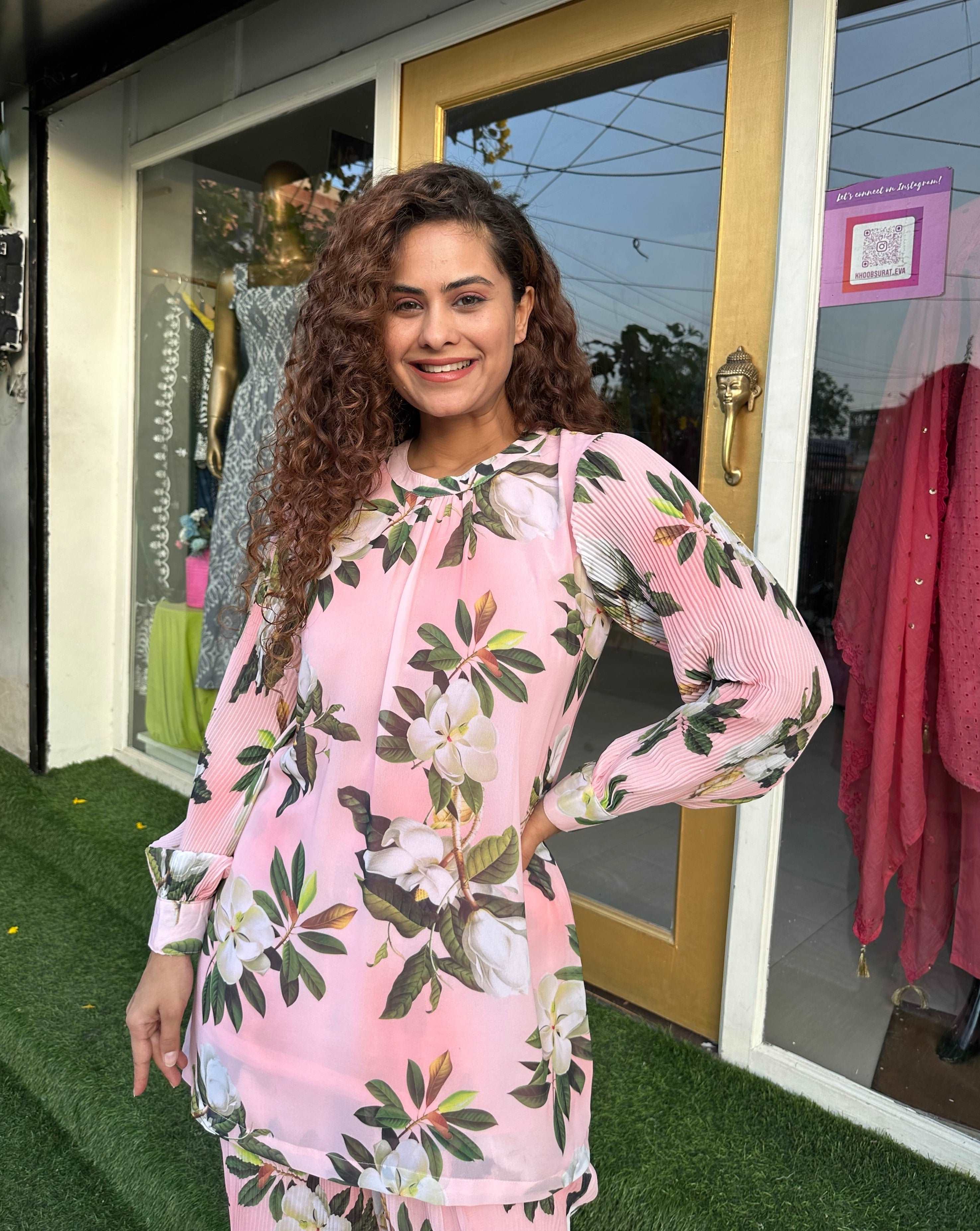 AVA PEACH COORDINATE SET - Women's 2-Piece Outfit, Summer Matching Tops & Bottoms, Casual Chic Loungewear for Beach, Vacation & Everyday Wear