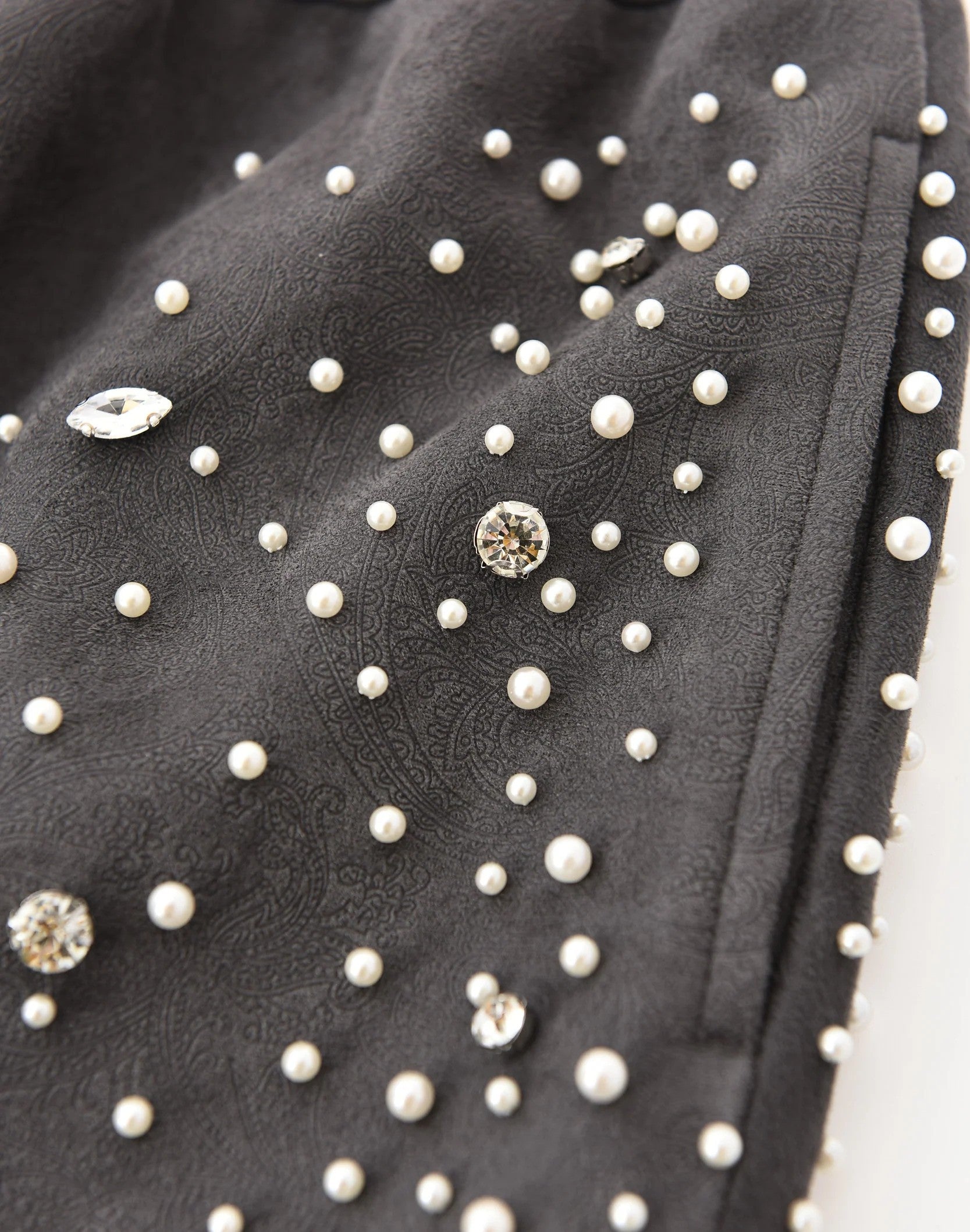 Cashew Blossom Pearl Sweatpants for Women - Soft & Comfortable Black Joggers for Lounge, Yoga, and Casual Wear