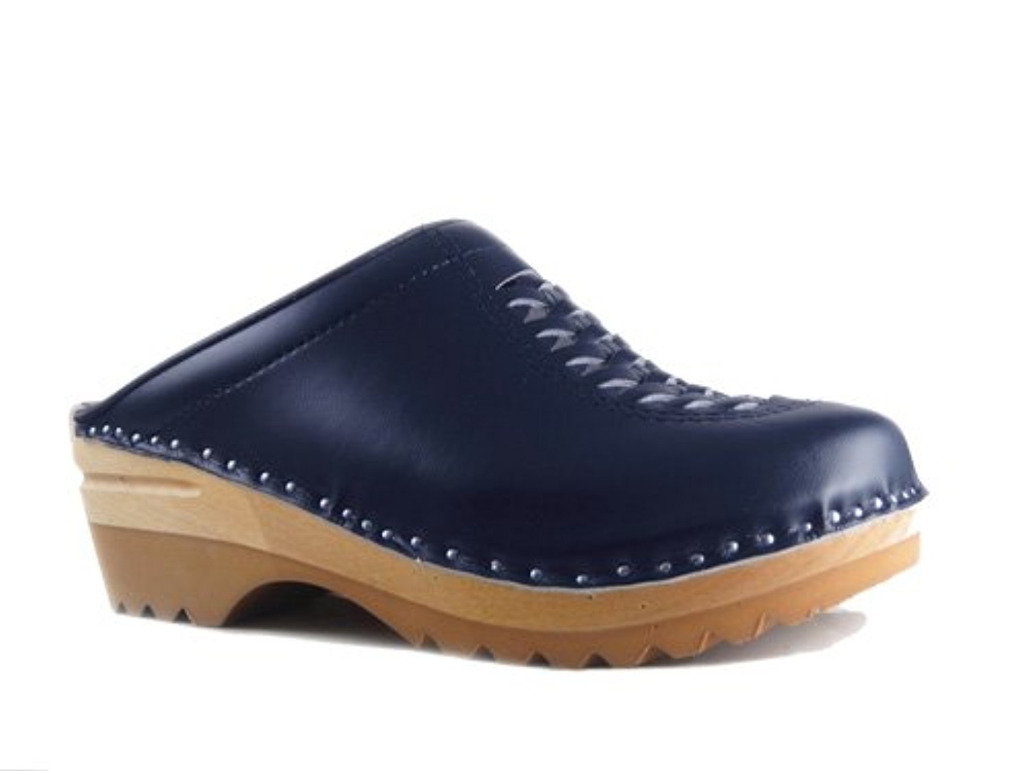 Troentorp Women's Wright Clogs - Comfortable Wooden Clogs with Cooling Towel Bundle - Perfect for Summer, Gardening, and Relaxation at Home