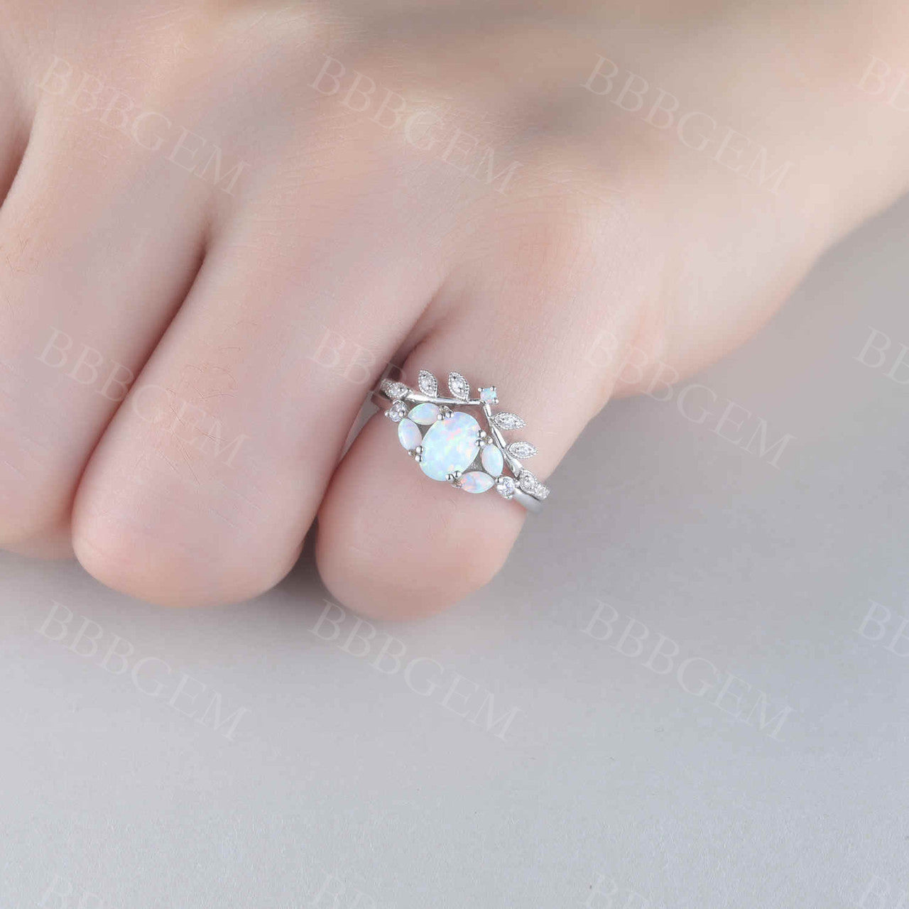 Oval Opal Ring Set in White Gold with Diamond Accents – Elegant Bridal Jewelry for Women | Perfect for Engagement, Wedding & Anniversary Gifts