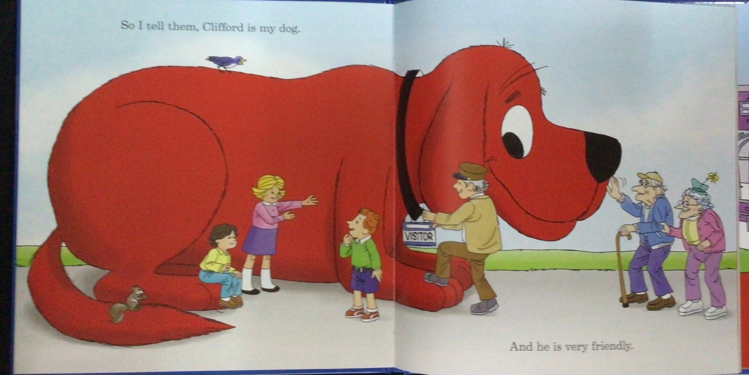 Clifford Visits the Zoo Hardcover Book - Children's Storybook About Friendship & Adventure | Perfect for Bedtime Reading, Classroom Storytime & Gifts for Young Readers