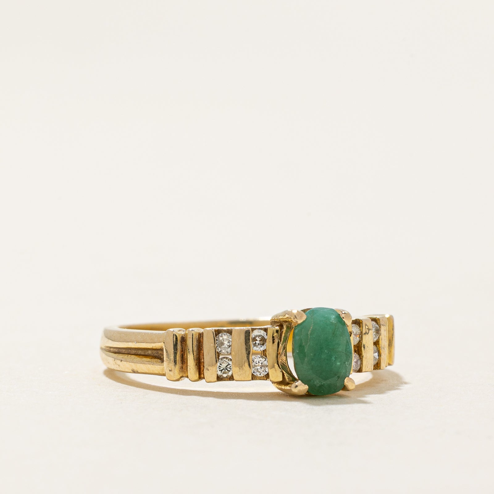 0.32ct Oval Cut Emerald & Diamond Ring - 0.08ctw Side Stones - Size 6.25 - Elegant Vintage Style Engagement Ring for Women - Perfect for Proposals, Anniversaries & Special Occasions