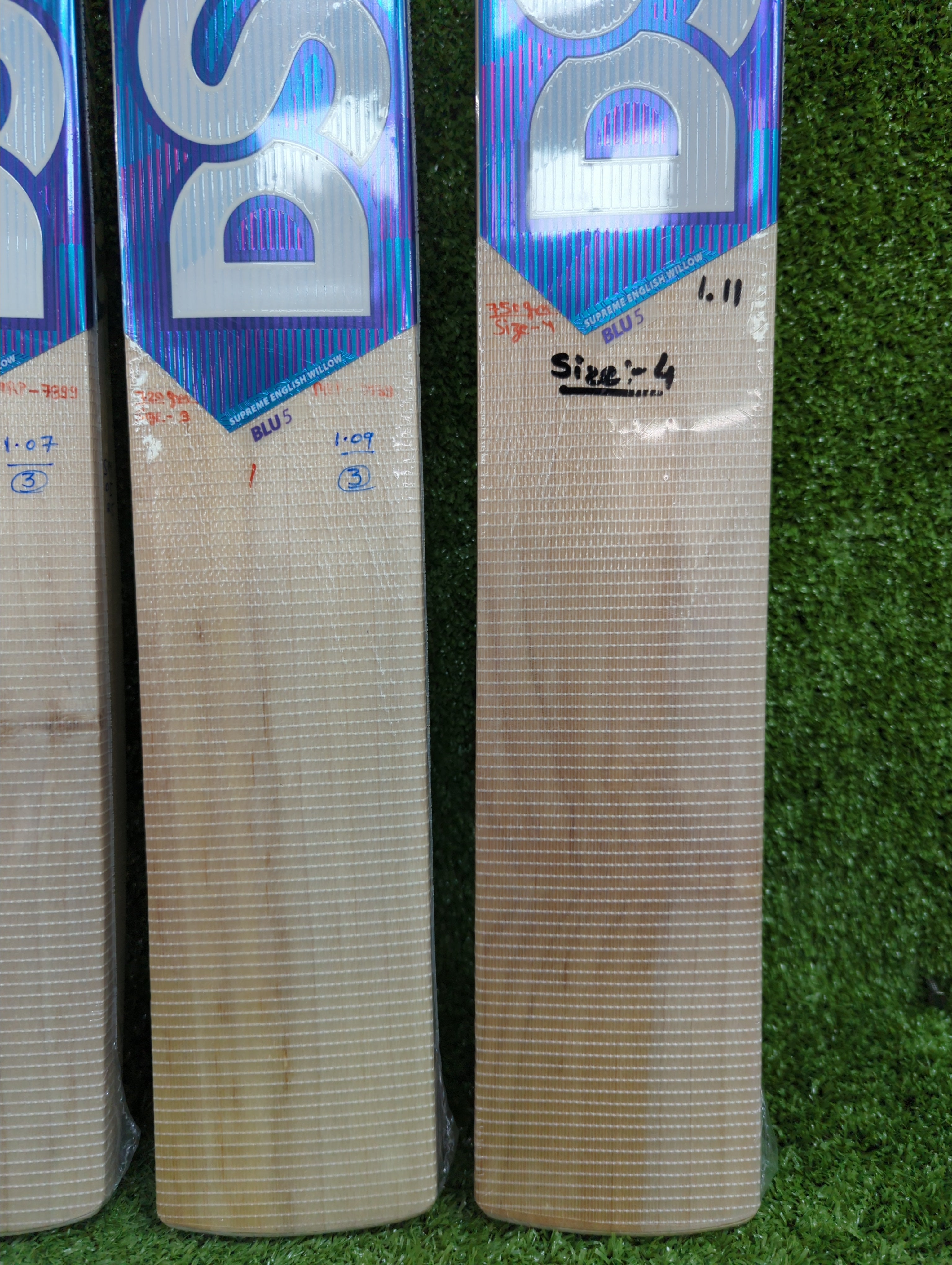 Premium DSC BLU 5 Junior/Youth Cricket Bat - English Willow for Young Players - Perfect for Practice Matches & Training Sessions