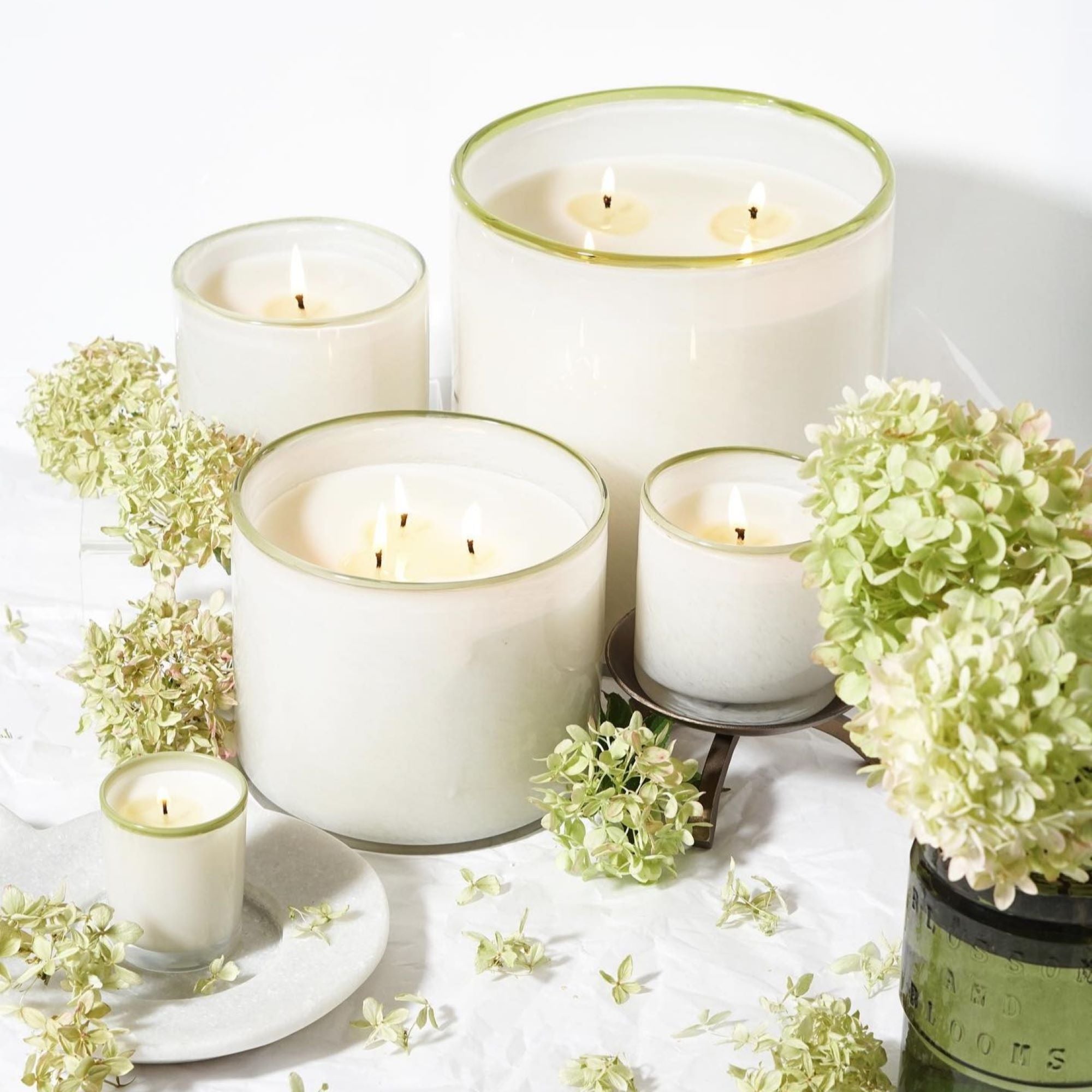 Feu de Bois Scented Candle - Premium Wood Fire Aroma Soy Wax Candle for Home, Relaxation & Romantic Ambiance