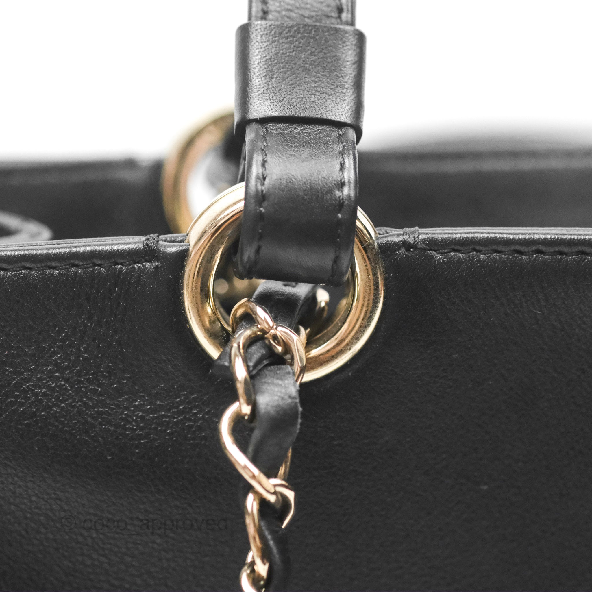 Chanel CC Zipped Shopping Tote Bag in Calfskin Leather with Gold Hardware - Luxury Handbag for Women, Perfect for Work, Travel & Everyday Use