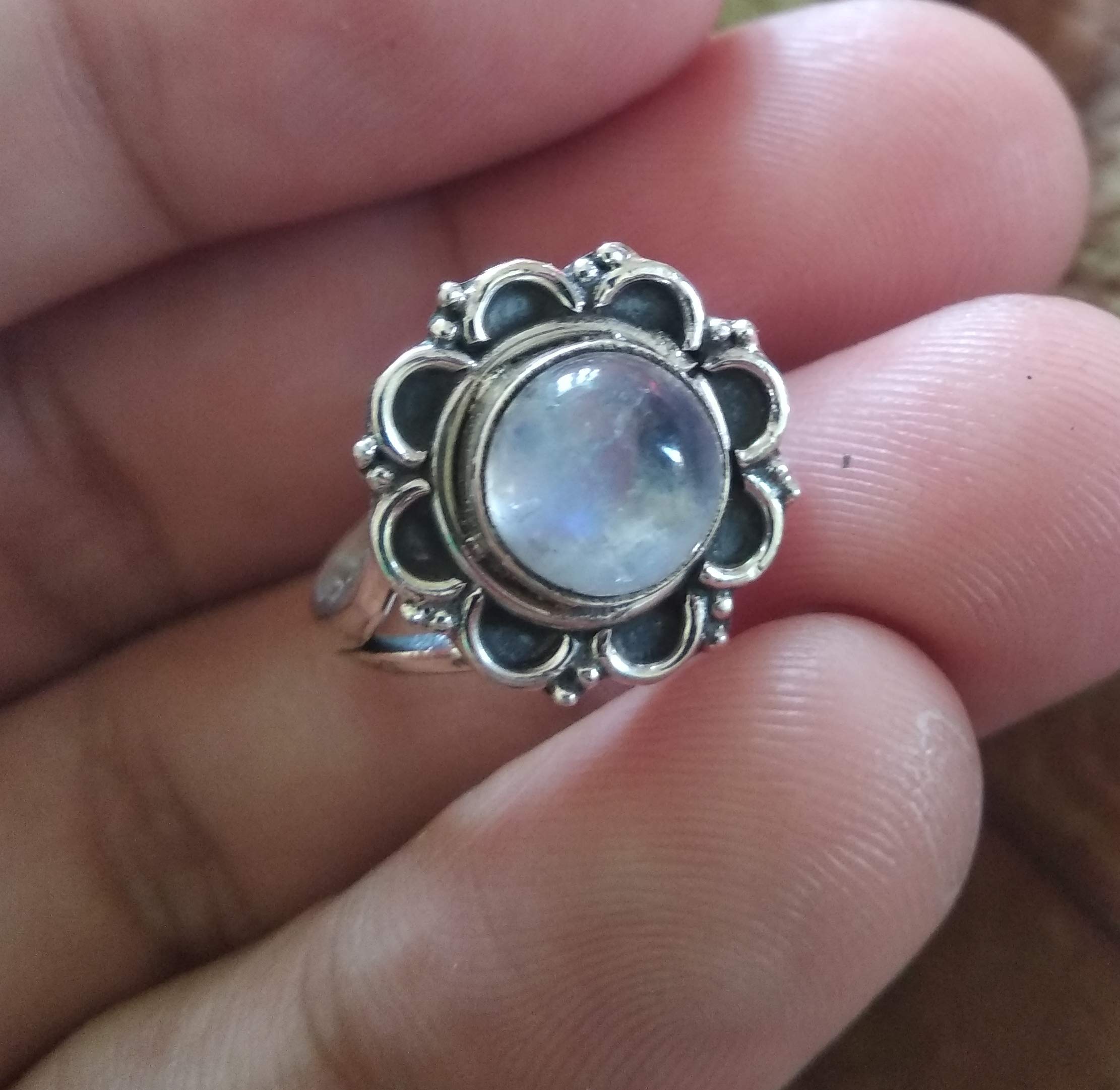 Natural Blue Fire Rainbow Moonstone Ring - 925 Sterling Silver Vintage Flower Shape Wedding Jewelry for Women | Elegant Statement Ring, Fine Jewelry Gift for Her | Perfect for Bridal, Anniversary, Date Night & Special Occasions
