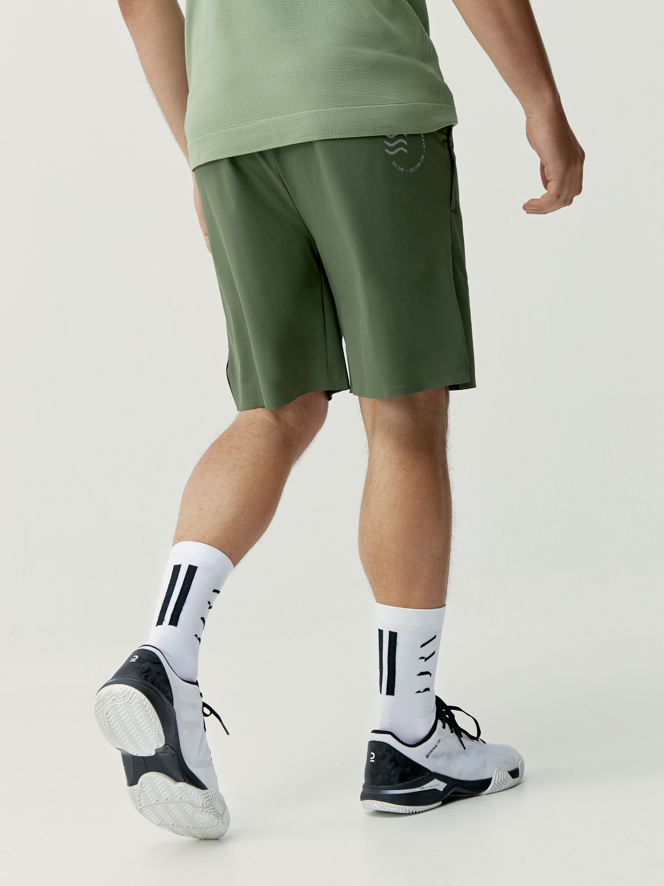 Born Orinoco Short Swamp Green - Stylish and Comfortable Men's Shorts for Outdoor Adventures, Hiking, and Casual Wear