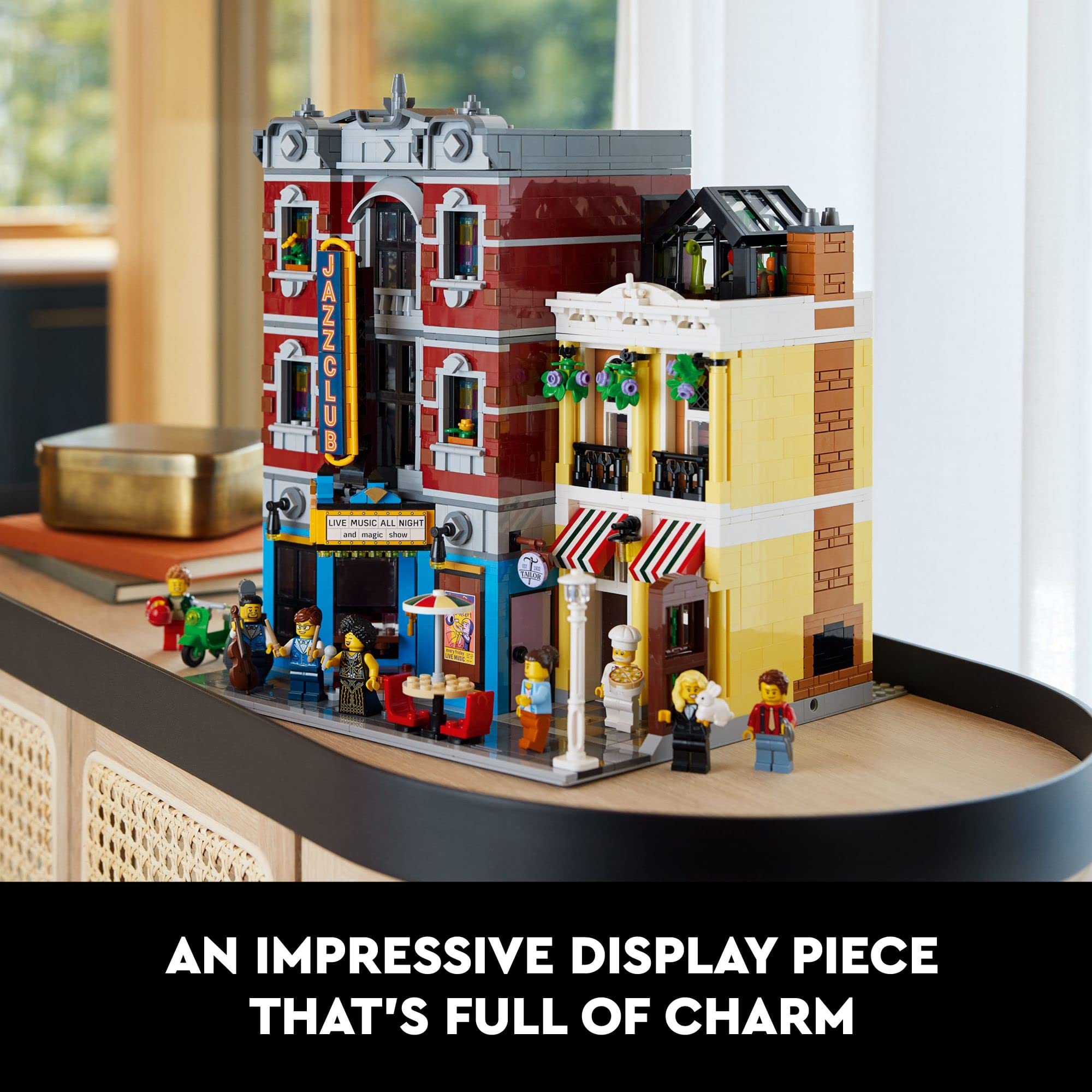 LEGO Icons Jazz Club 10312 Building Set for Adults & Teens - Collectible Music Gift with 5 Detailed Rooms & 8 Minifigures - Perfect for Musicians, Jazz Fans & Home Decor - Great for Display, Gifting & Creative Play
