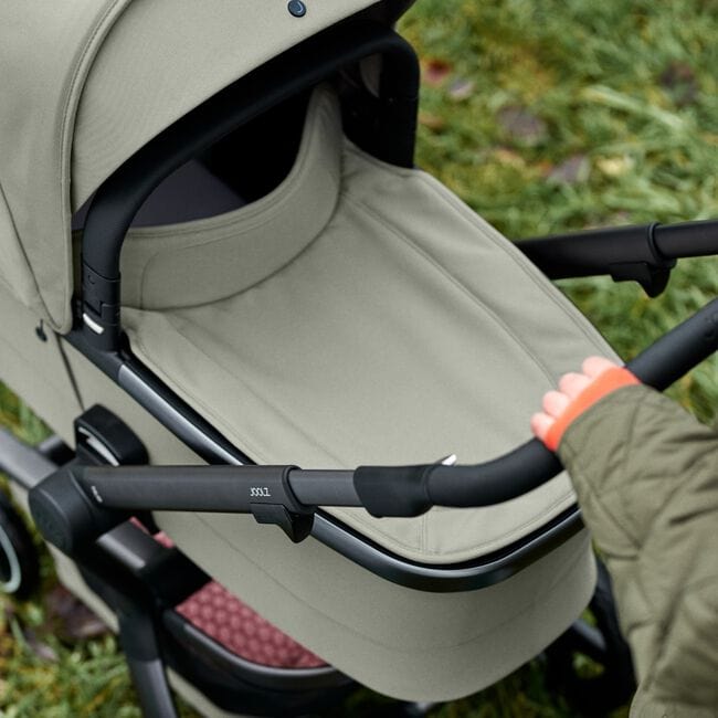 Joolz Hub+ Stroller Bassinet - Lightweight & Portable Baby Bassinet for Travel | Perfect for Newborns, Infants & Toddlers | Ideal for Strolls, Naps & Outdoor Adventures