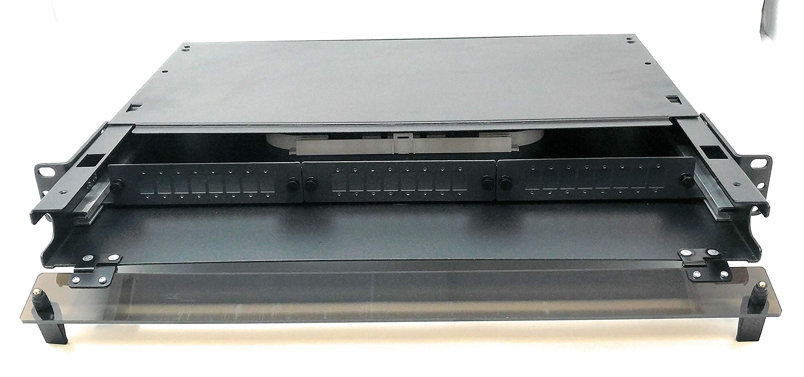 Ultra Spec Cables 1U 24 Port 19