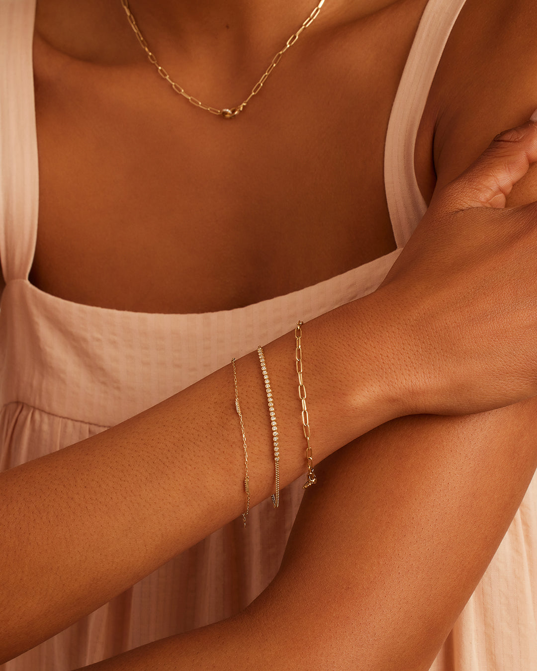 Elegant Classic Diamond Row Bracelet for Women - Perfect for Weddings, Parties & Special Occasions