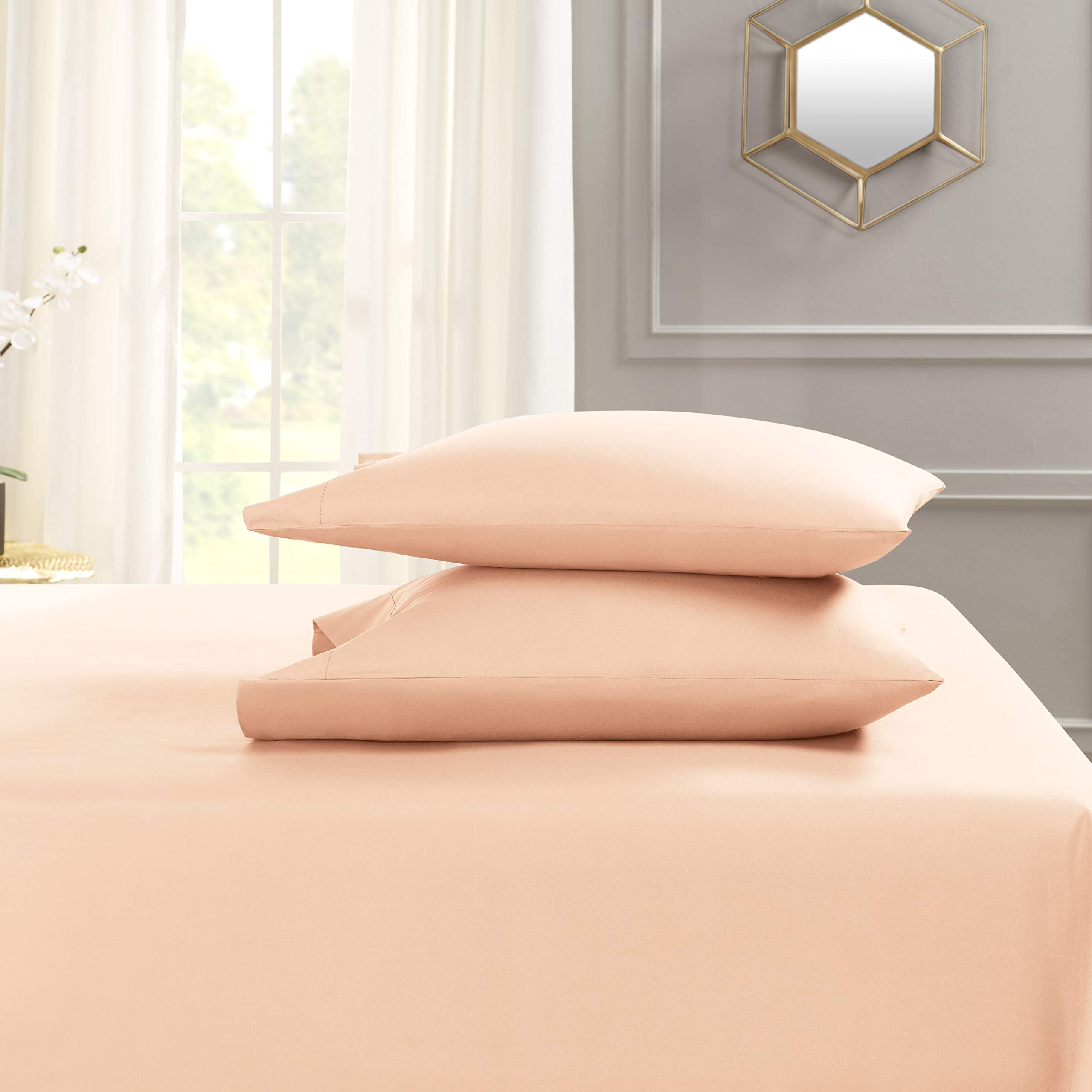 Empyrean 3-Piece Twin Size Bed Sheets Set - Super Soft Double Brushed Microfiber Sheets - Hotel Luxury Pale Blush Pink Bedding with 4 Corner Elastic Straps - Perfect for Guest Rooms, Dorms & Cozy Bedrooms