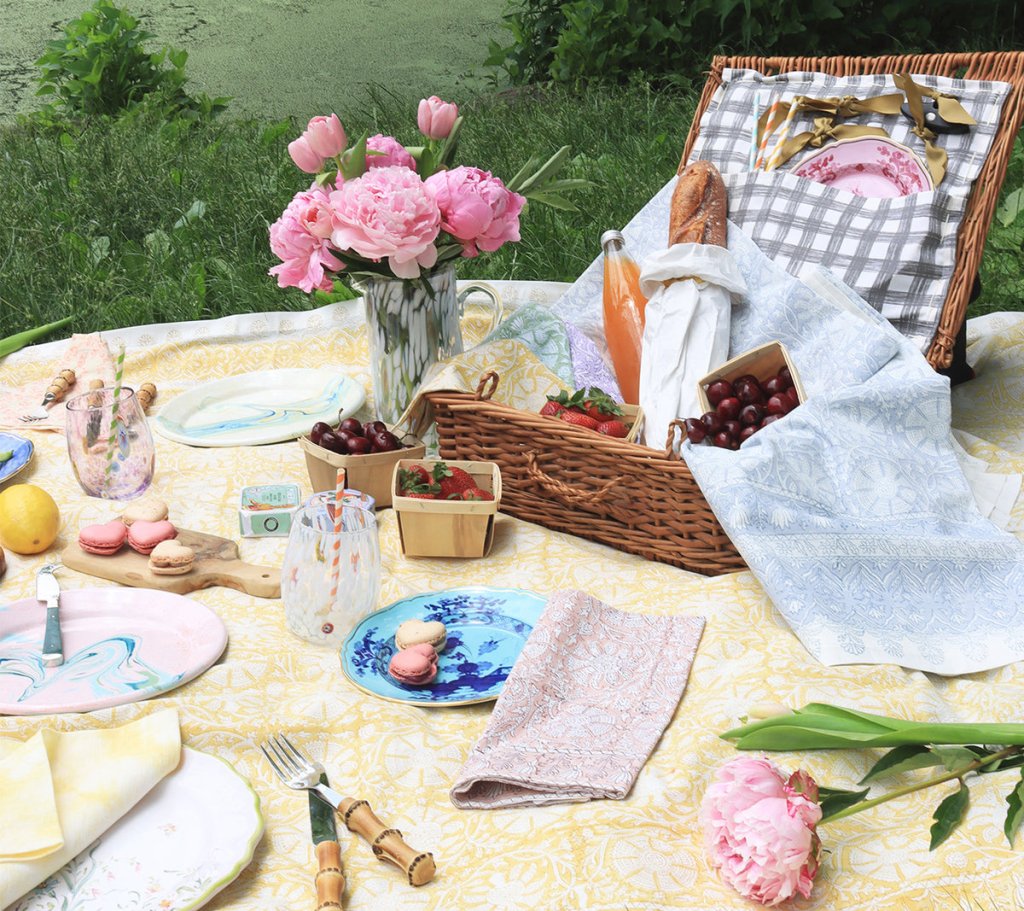 Elegant Provence Napkins Set of 4 - Premium Cotton Table Linens for Fine Dining & Special Occasions
