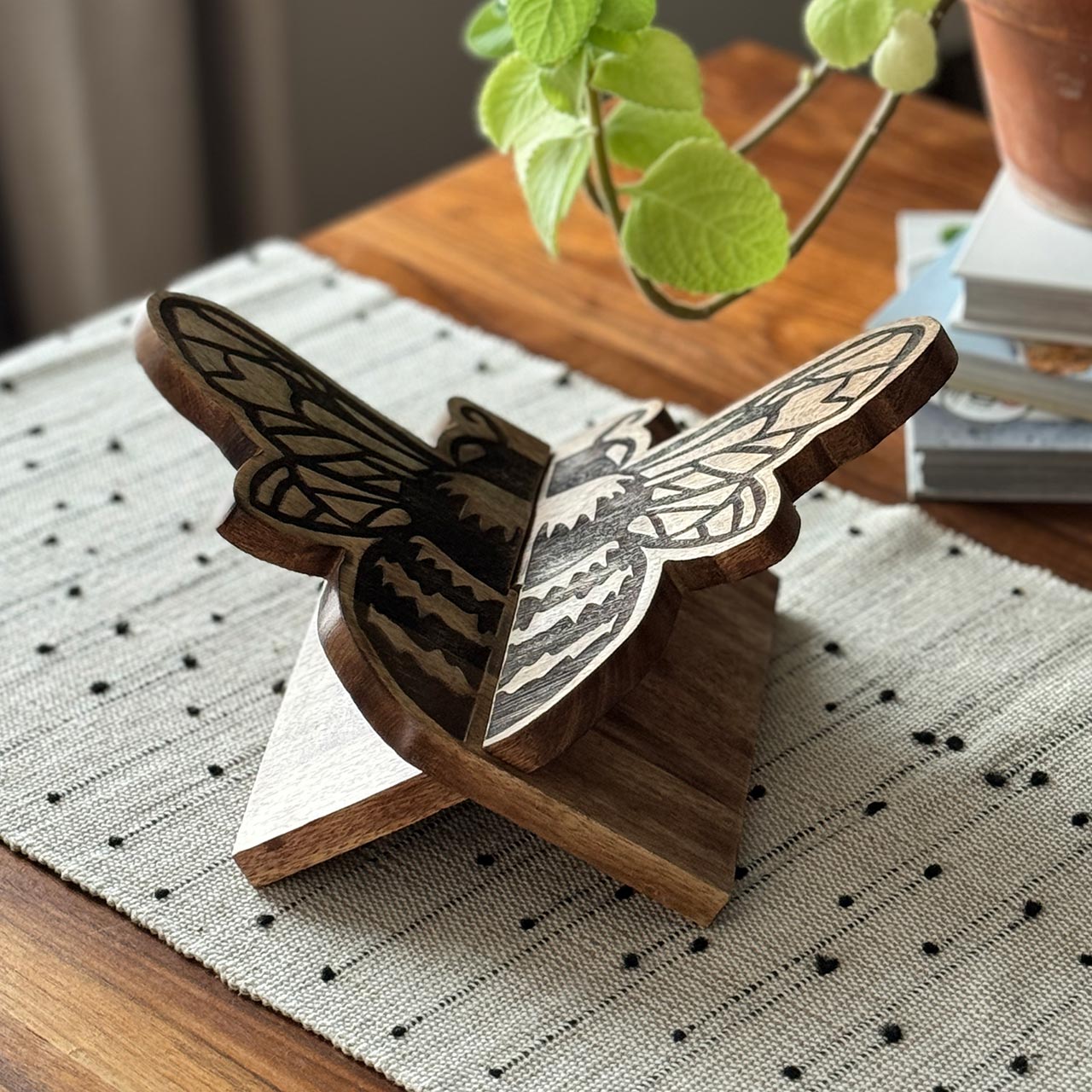 Handmade Wooden Bee Book Stand - Elegant & Functional Book Holder for Reading, Studying, or Display - Perfect for Home, Office, or Gift Giving