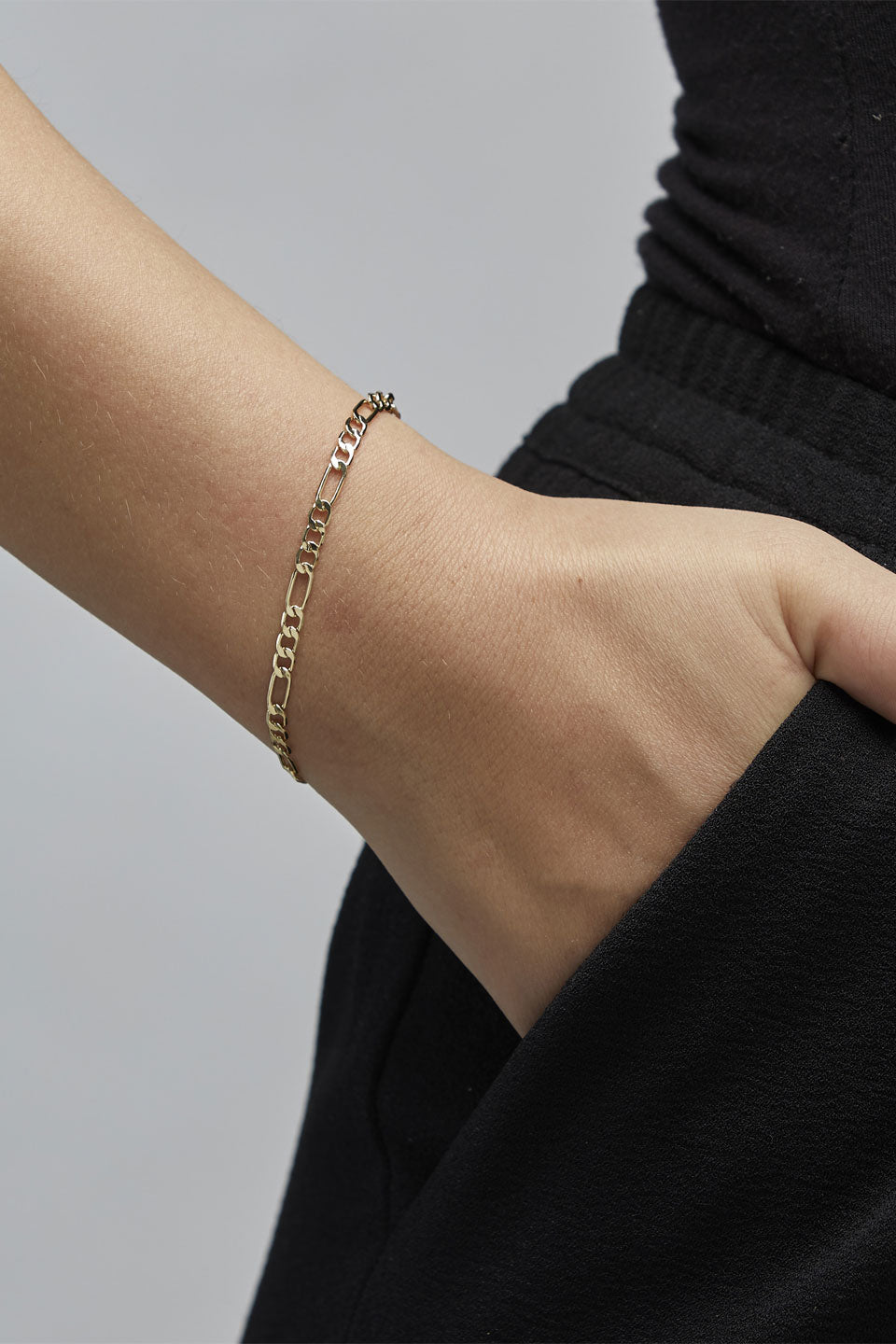 Dale Gold Plated Link Bracelet for Women - Elegant Adjustable Chain Bracelet Jewelry Gift for Birthday, Anniversary & Special Occasions