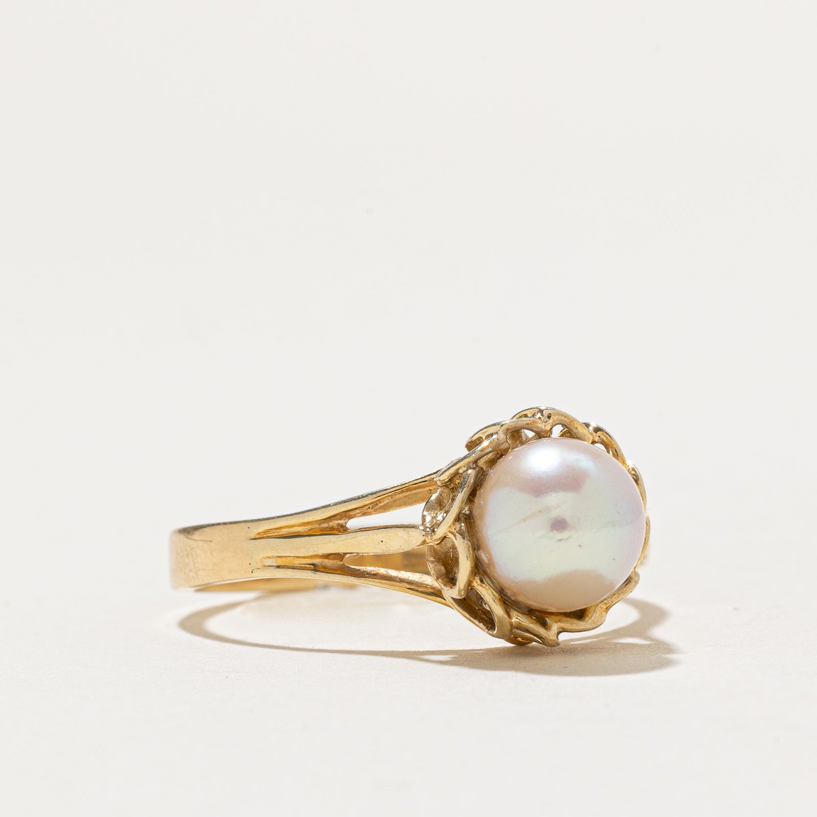 Solitaire Pearl Tapered Ring for Women - Size 9, Elegant White Pearl Engagement Wedding Band - Perfect for Bridal, Anniversary, and Special Occasion Jewelry Gifts