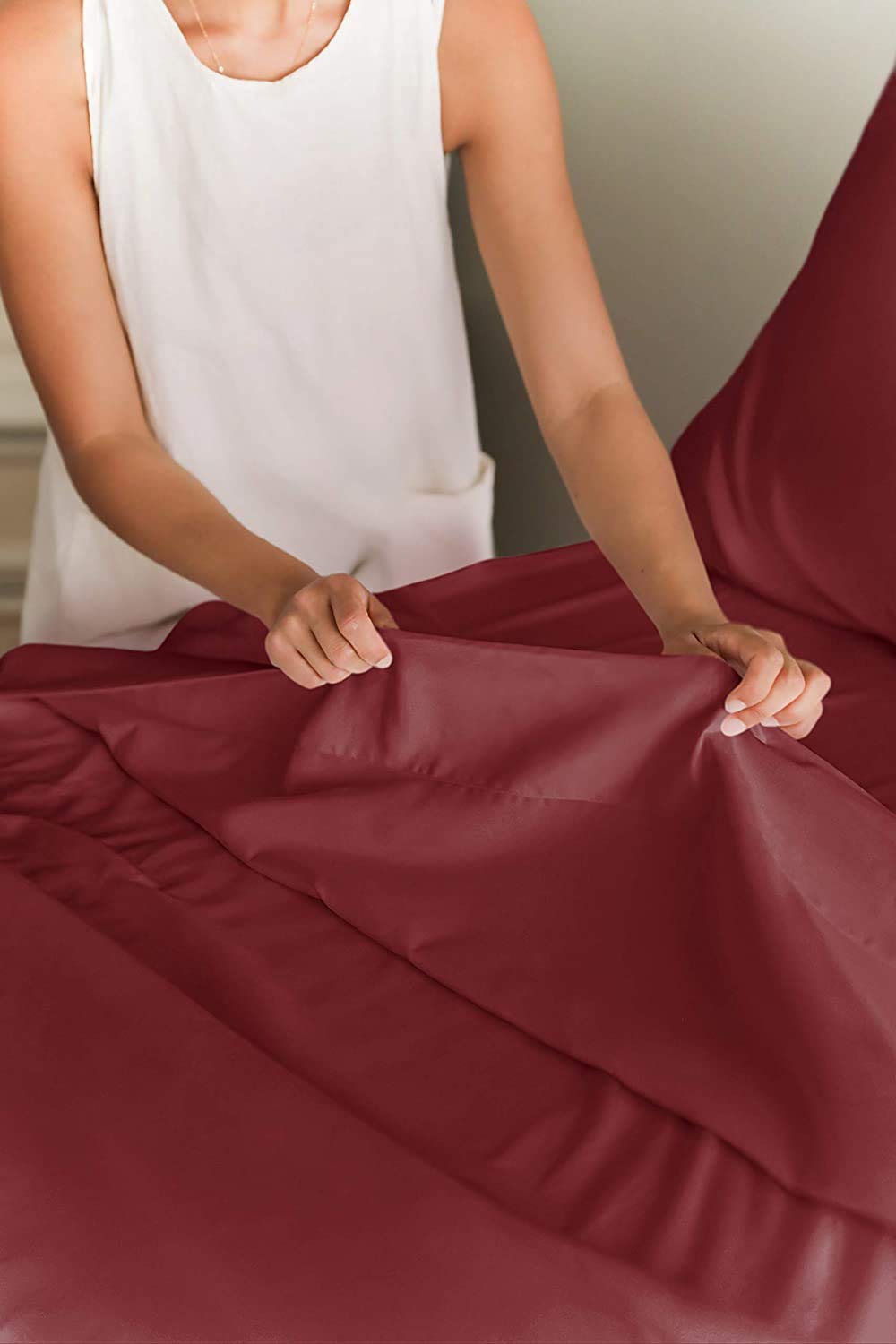 Premium 600 Thread Count Extra Deep Pocket Sheets 4-Piece Set - Fits 18