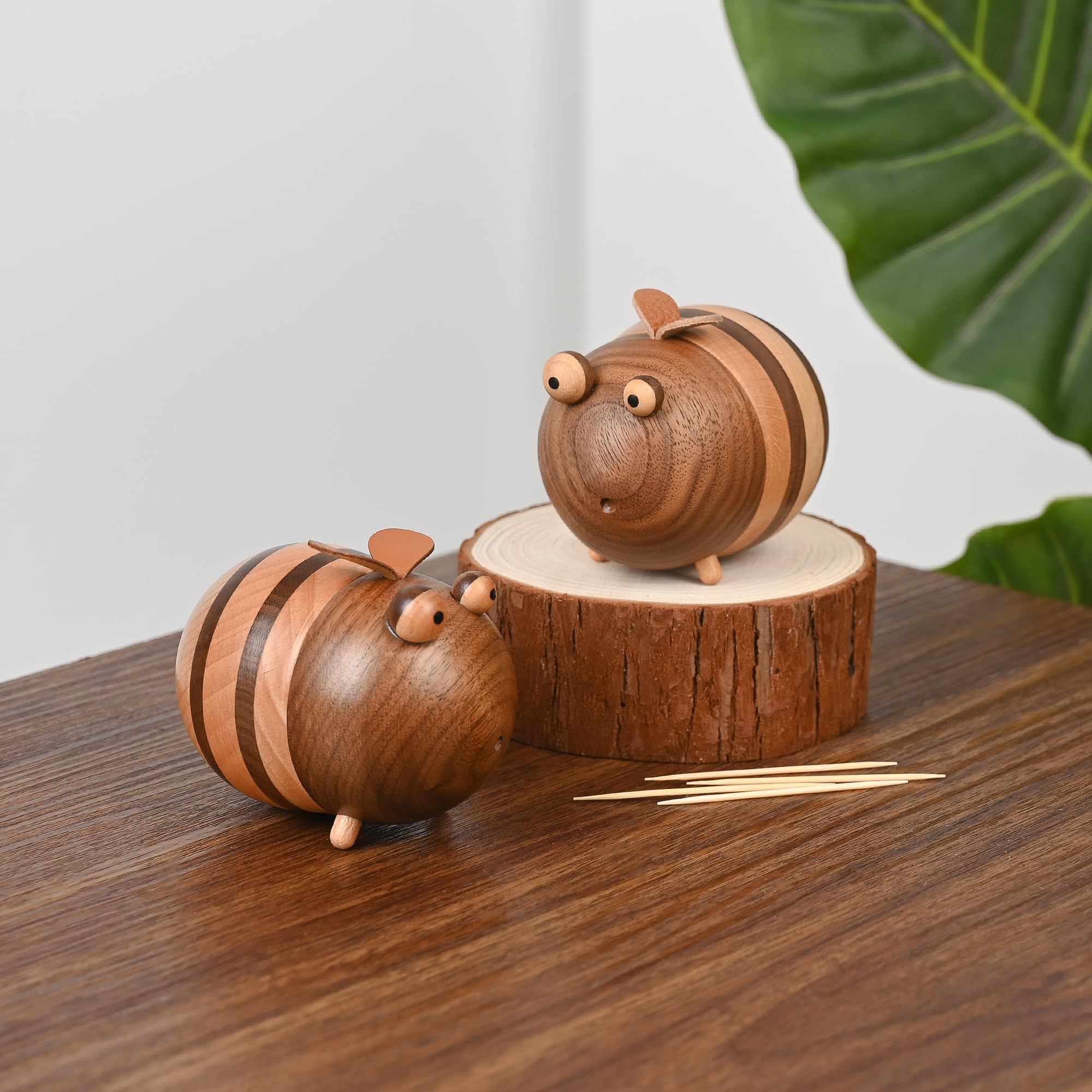 Bee Toothpick Holder Dispenser - Cute Kitchen Accessories for Bee Lovers, Unique Home Decor & Gift Idea - Includes 150 Toothpicks - Perfect for Parties, Picnics & Dining Table Decor