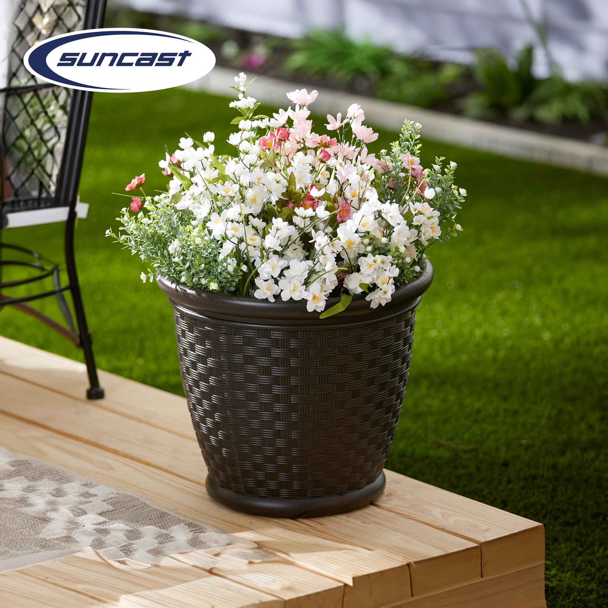 Suncast Sonora 18 Inch Brown Plastic Wicker Decorative Garden Flower Planter Pots - 4 Pack for Indoor Outdoor Use in Backyard, Patio, Balcony & Home Decor