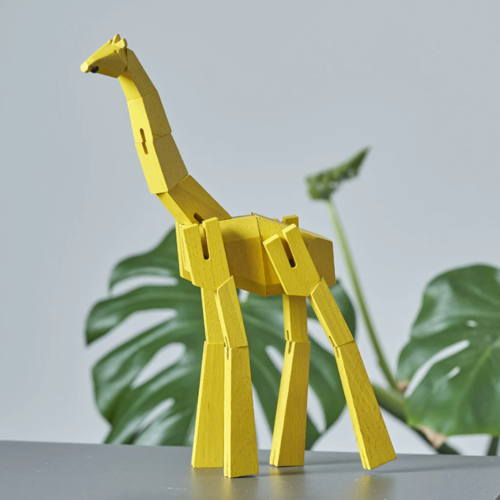 Morphits Stretchy Giraffe Animal Toy - Fun Sensory Fidget Toy for Kids & Adults - Perfect for Stress Relief, Anxiety, and Classroom Focus - Great for Playtime, Travel, and Office Use