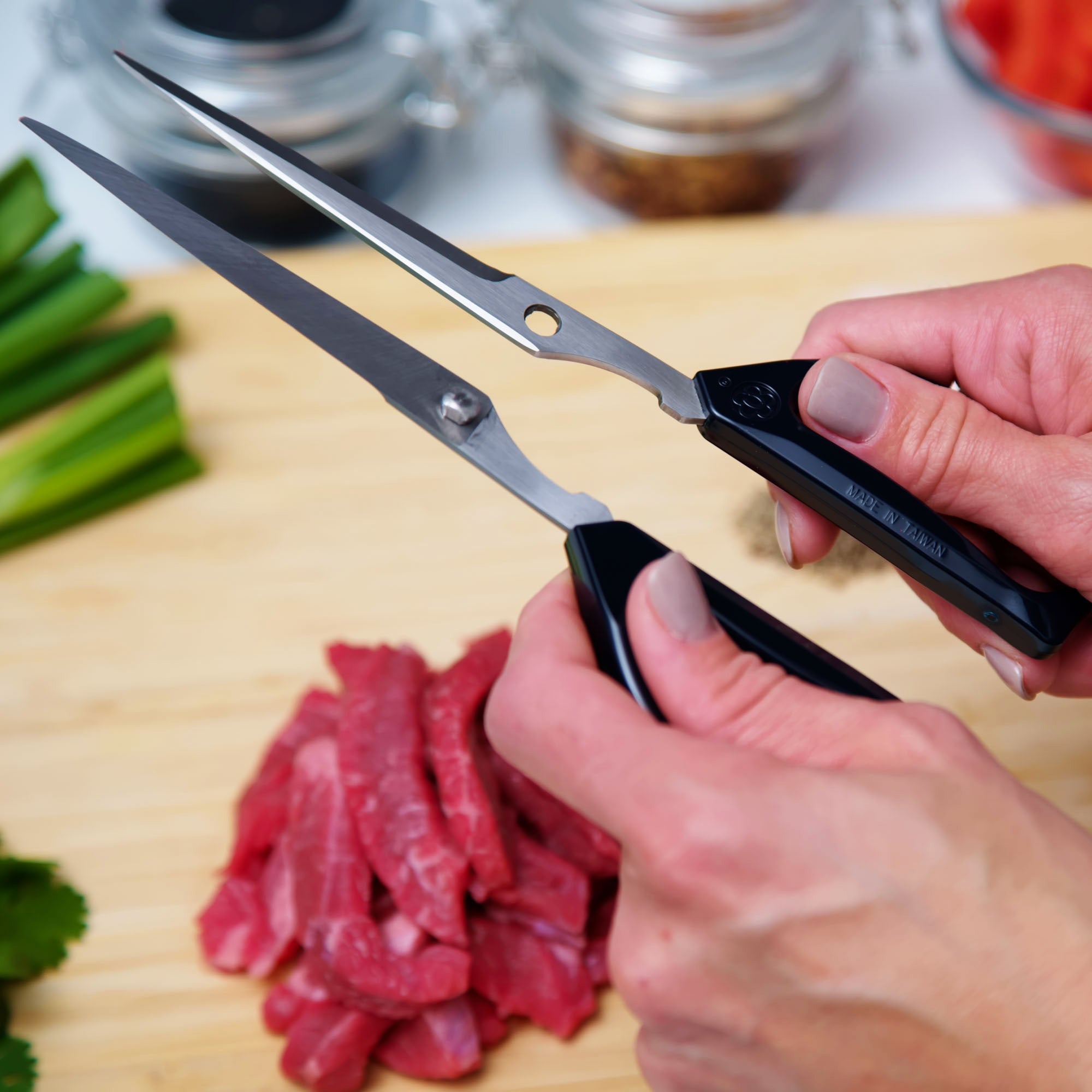 Premium Stainless Steel Kitchen Scissors - Heavy Duty 8