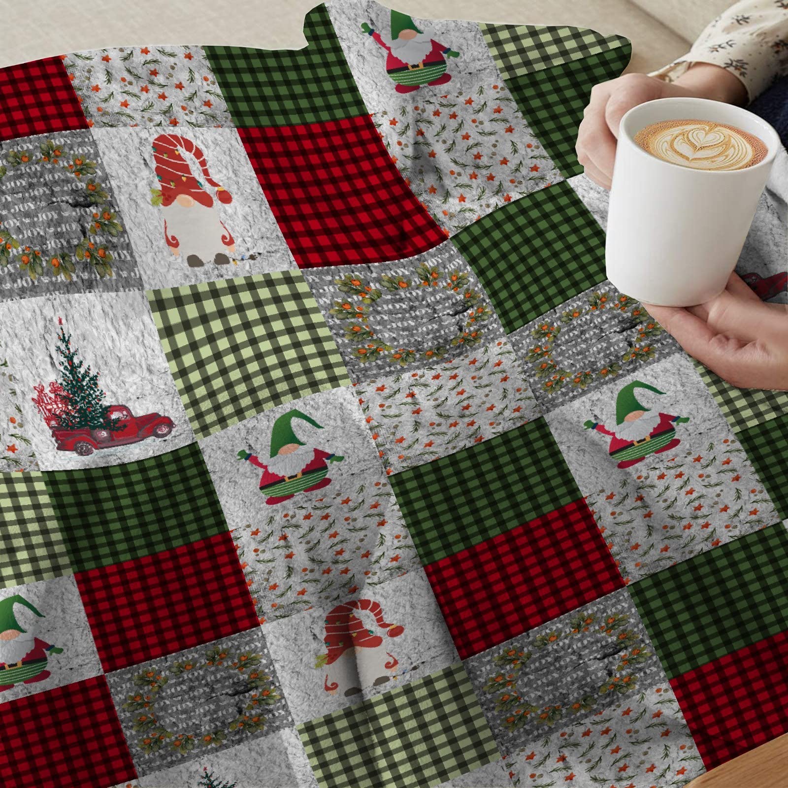 **Premium Christmas Flannel Throw Blanket - Ultra Soft Lightweight Cozy Luxury Bed Blanket for Family, 120
