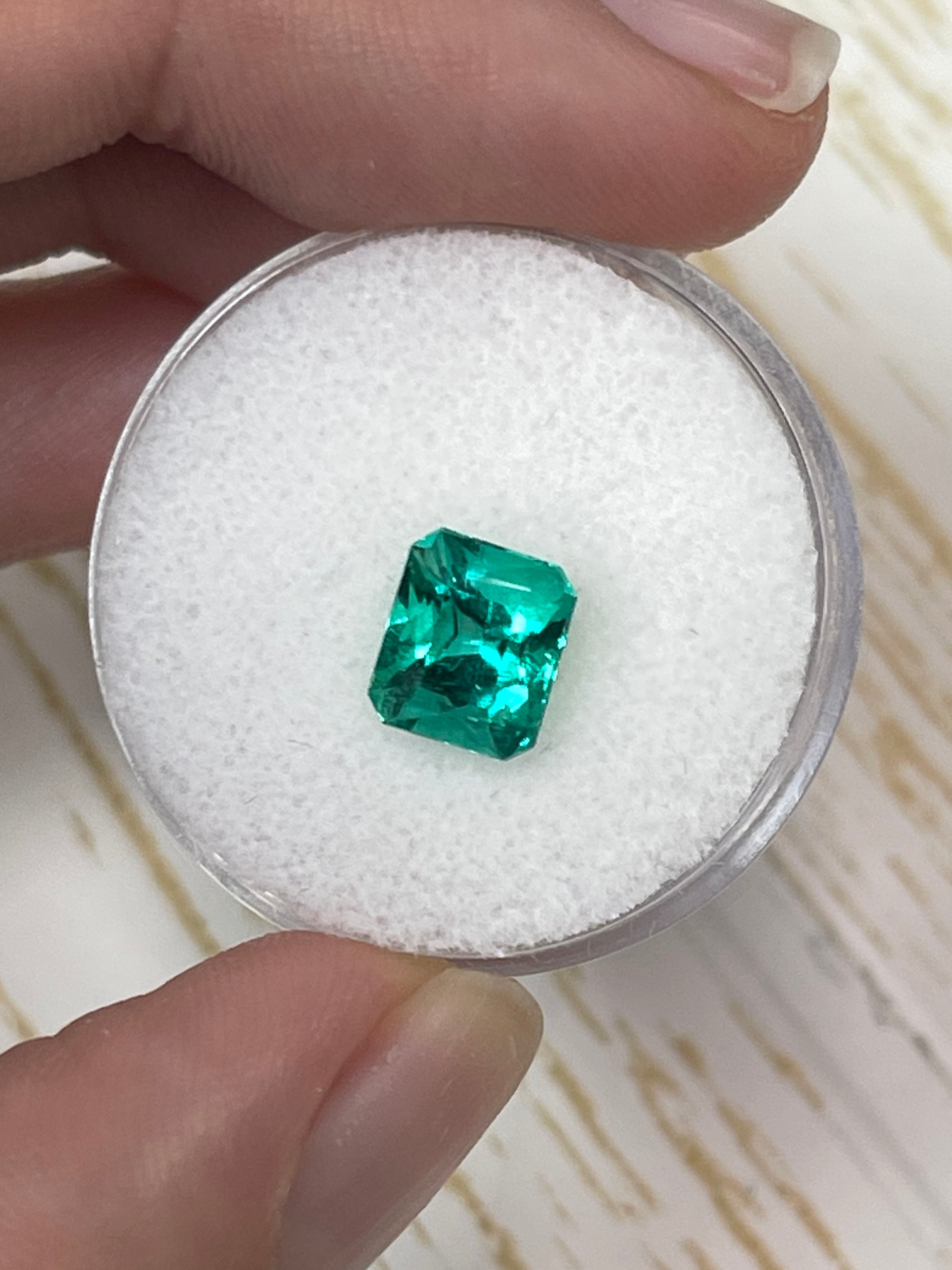 1.66 Carat RARE Certified Butterfly Effect/Drop of Oil Muzo Green Natural Loose Colombian Emerald Gemstone - Perfect for Engagement Rings, Fine Jewelry & Collector's Pieces