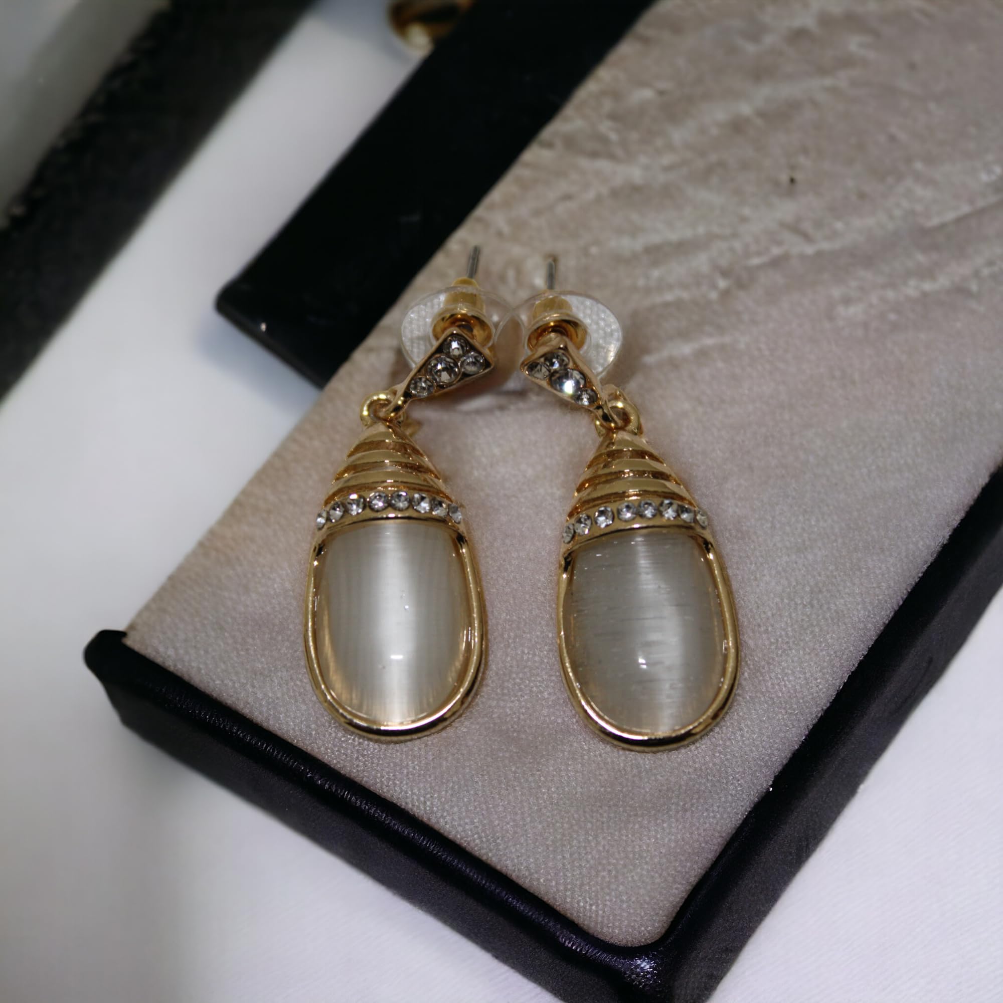 Elegant Western Stone Earrings for Women & Girls - Boho Chic Jewelry for Everyday Wear & Special Occasions