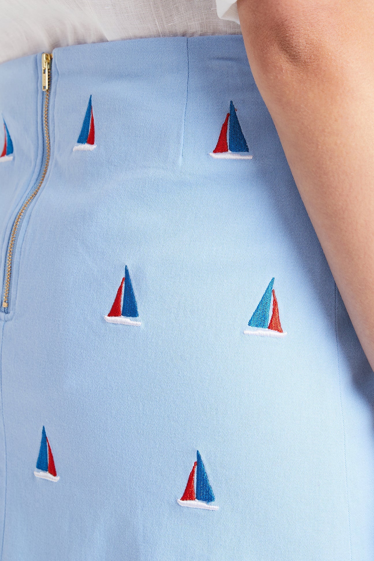 Stretchy Twill Ali Skirt with Americana Sailboat Print - Comfortable & Stylish for Casual Outings, Summer Vacations, and Beach Getaways