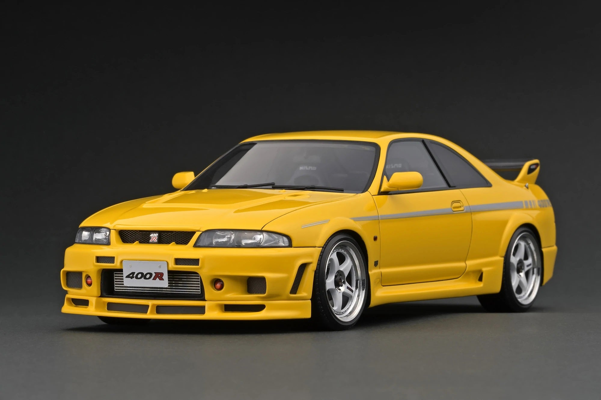 1:18 Scale Nissan Skyline R33 GT-R NISMO 400R Diecast Model Car - Yellow Collectible for Car Enthusiasts | Perfect for Display, Gifts, and Racing Collections