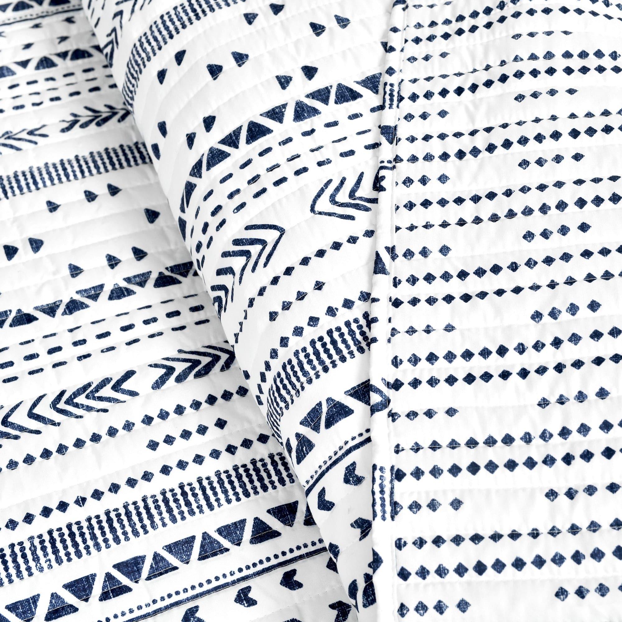 Hygge Stripe 3-Piece Quilt Set - Soft Bedding Comforter Cover for Queen Size Bed - Cozy Home Decor for Bedroom & Guest Room