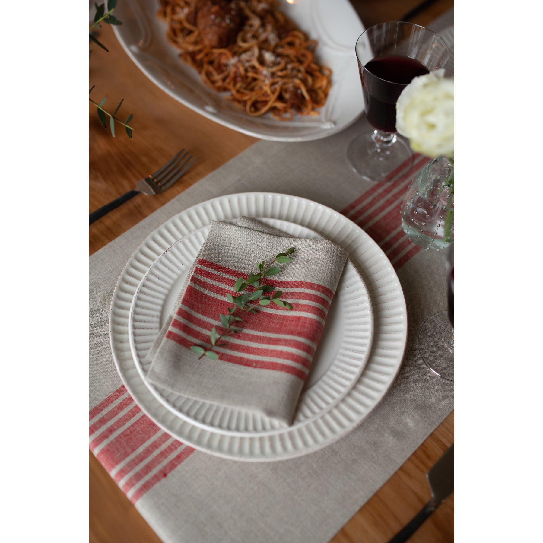 Farmhouse Style Cotton Napkins - Set of 4 for Dining, Kitchen & Party Decor - Rustic Table Linens for Everyday Use & Special Occasions